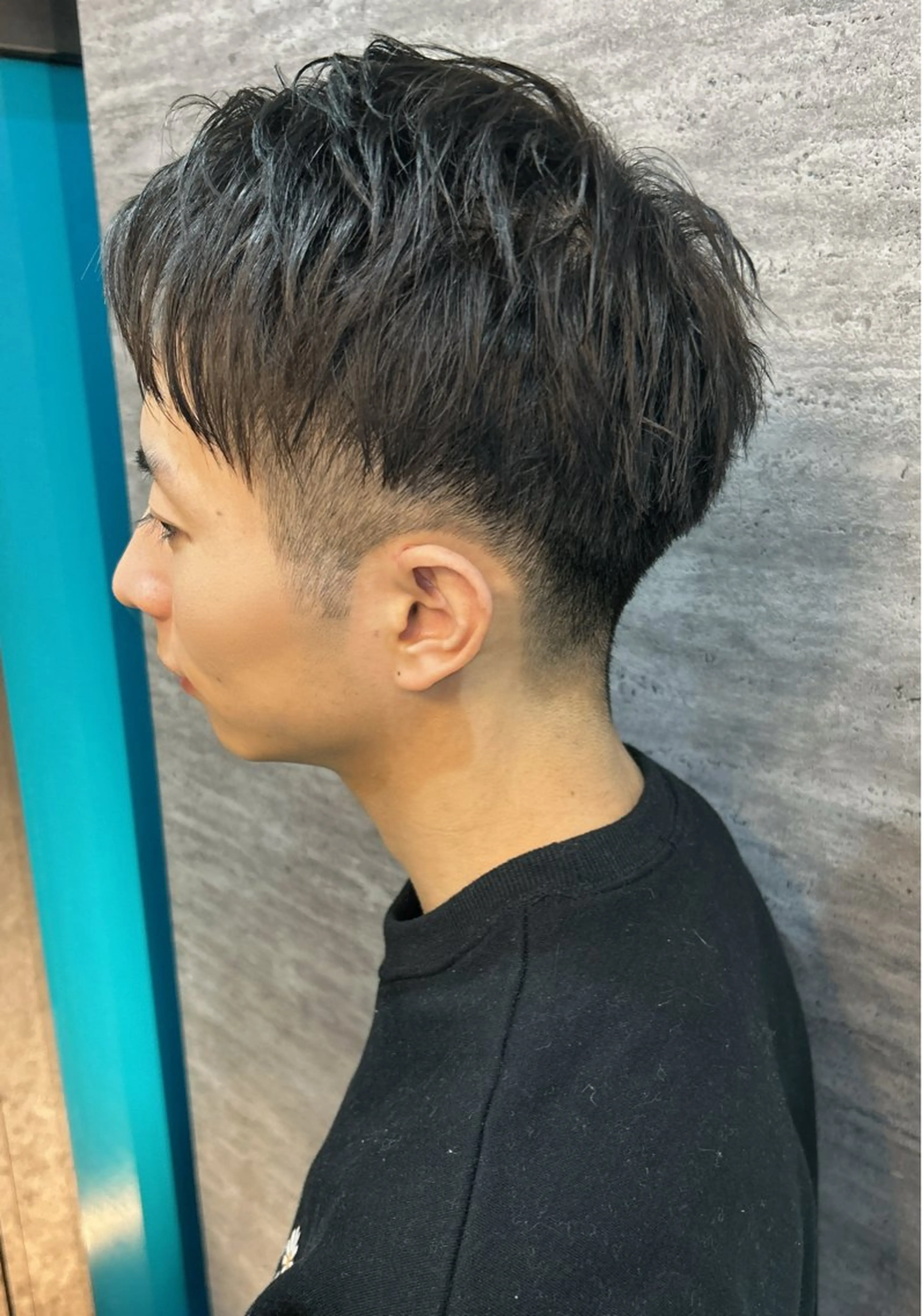 メンズ センターパート NAHO 🩵 透明感カラー🫧のヘアスタイル