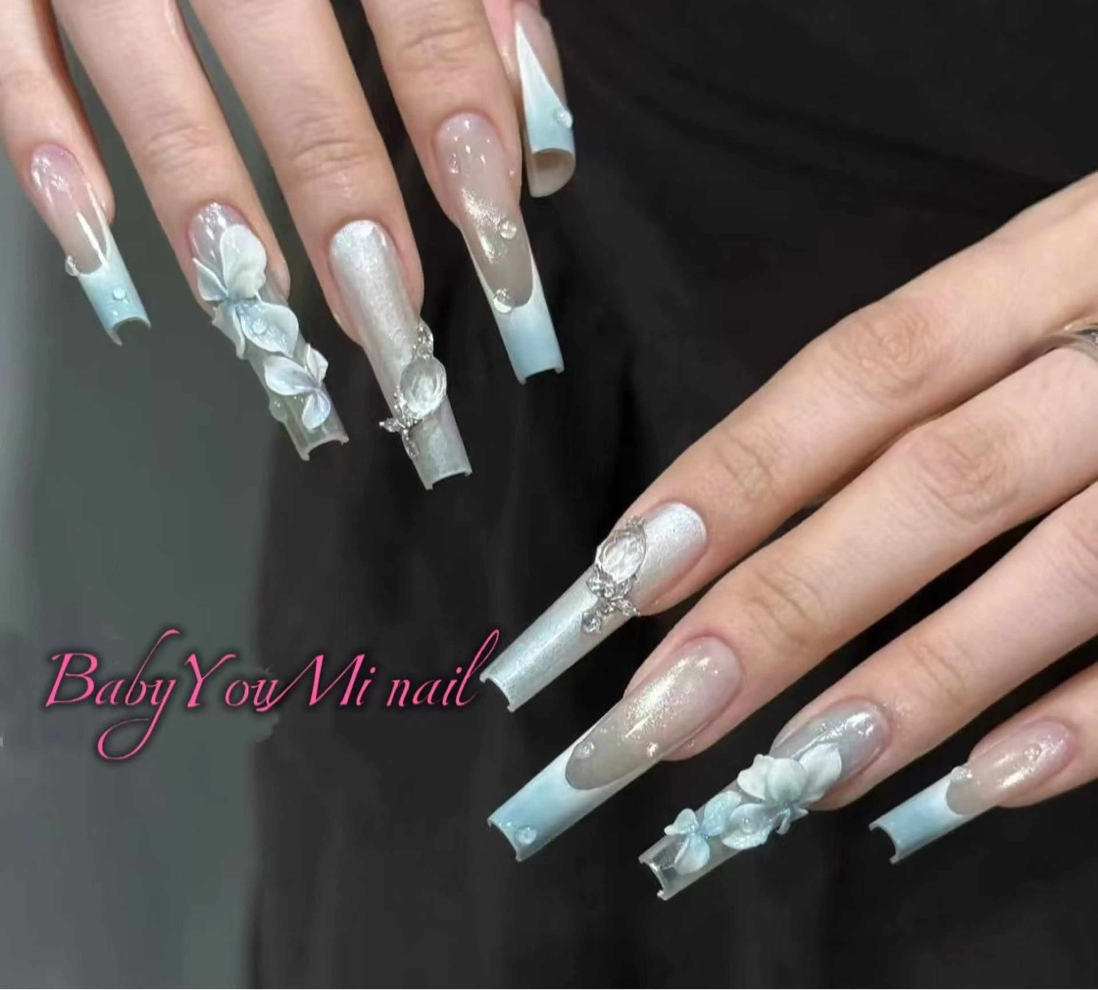 ネイル オーロラネイル フラワーネイル フットネイル フレンチネイル ジェルネイル ハンドネイル BabyYouMi ねねのネイルデザイン