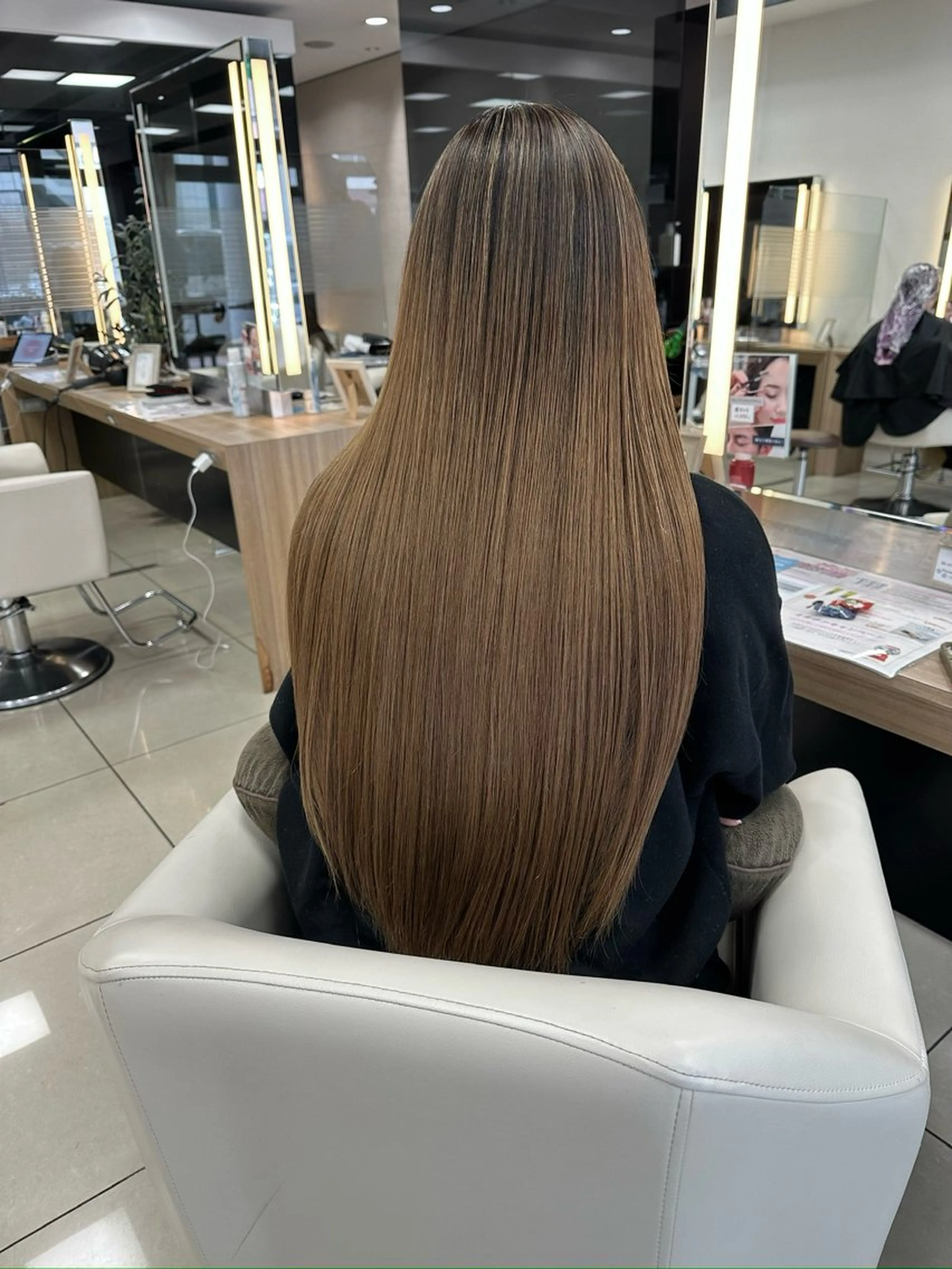 ロング ダブルカラーベージュ カラー/tuburaのヘアスタイル