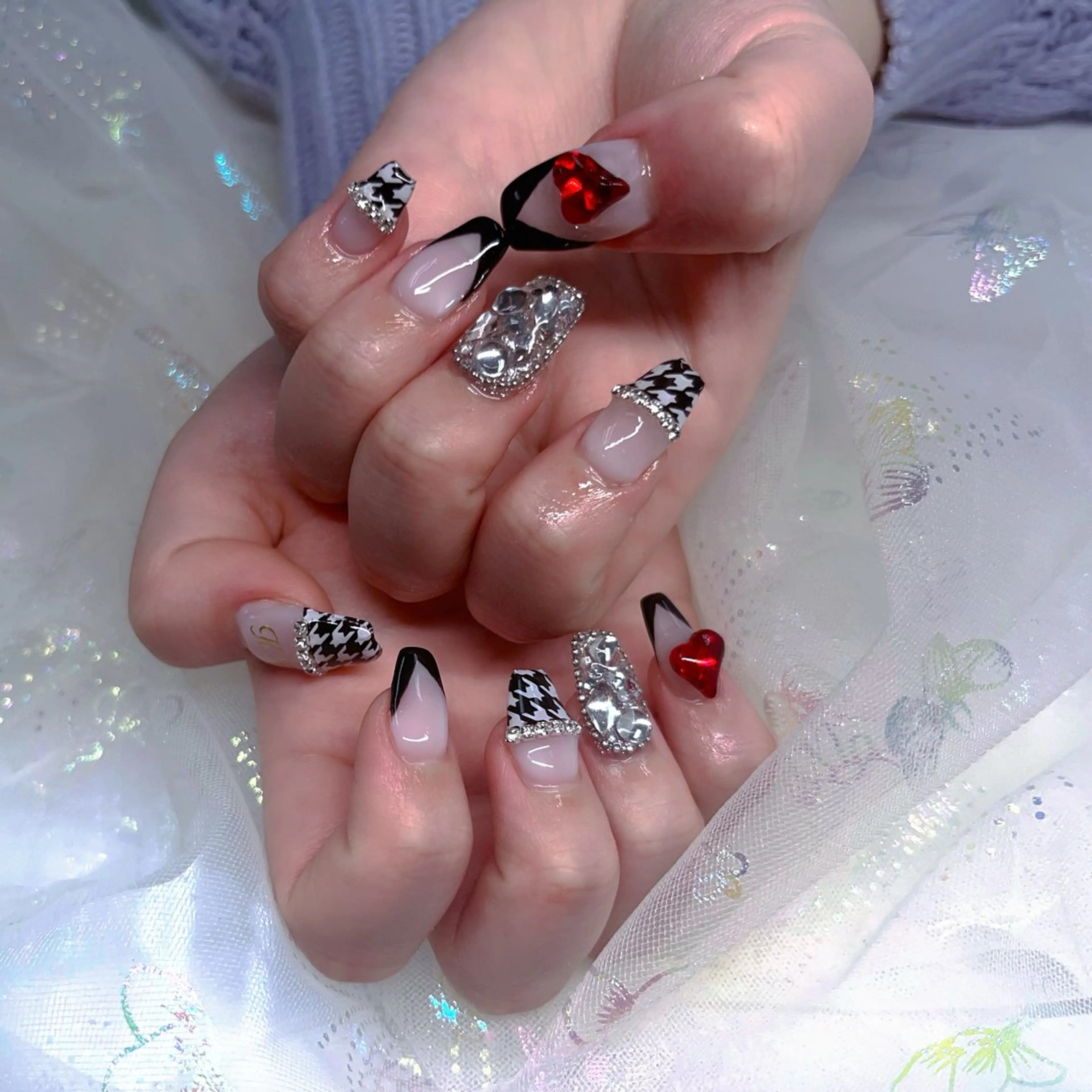 ネイル パーツ全部¥110 サロンミミのネイルデザイン