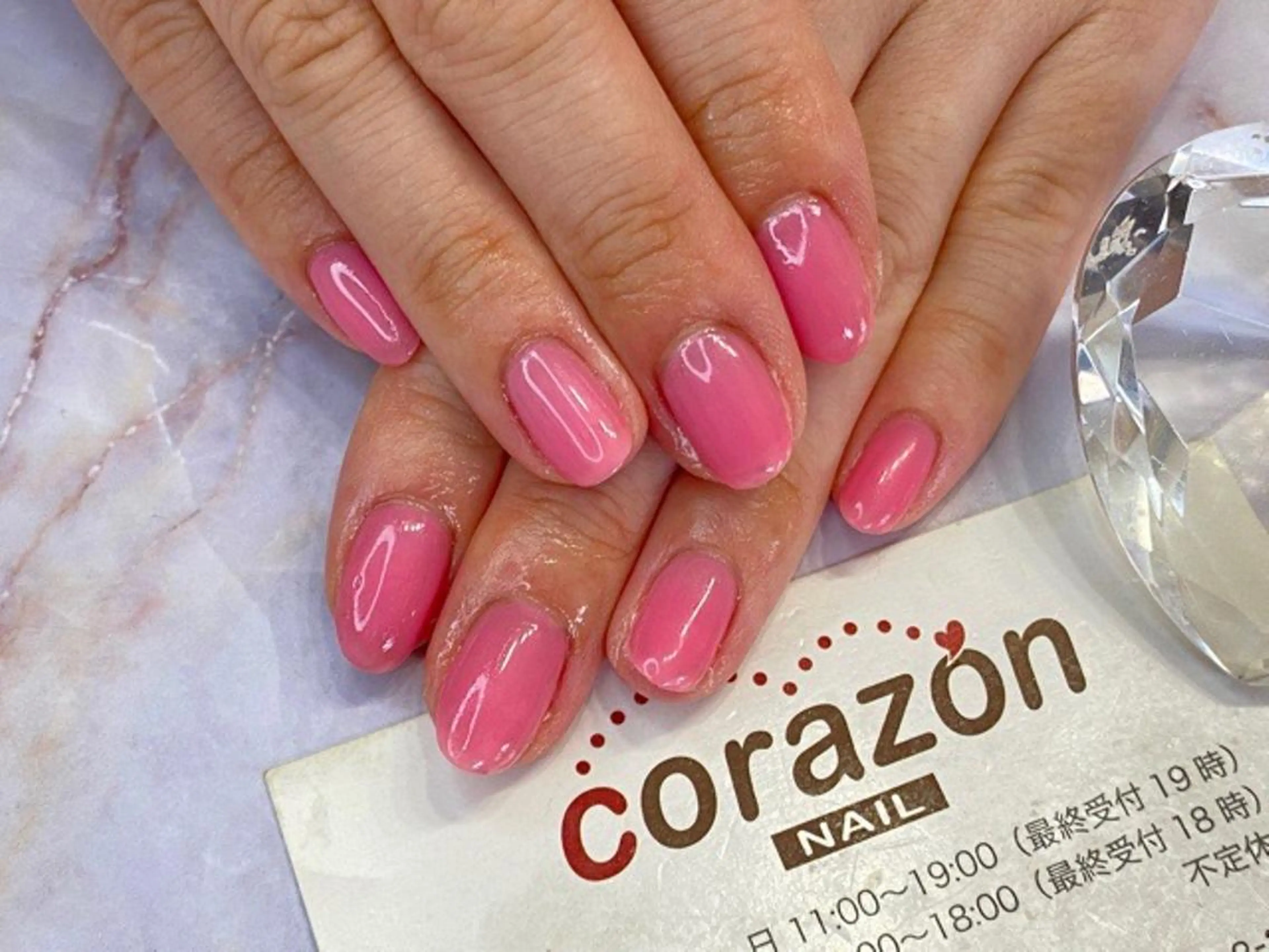 ネイル ジェルネイル ワンカラーネイル ピンク ハンドネイル corazon所属・ネイリスト aicoのネイルデザイン