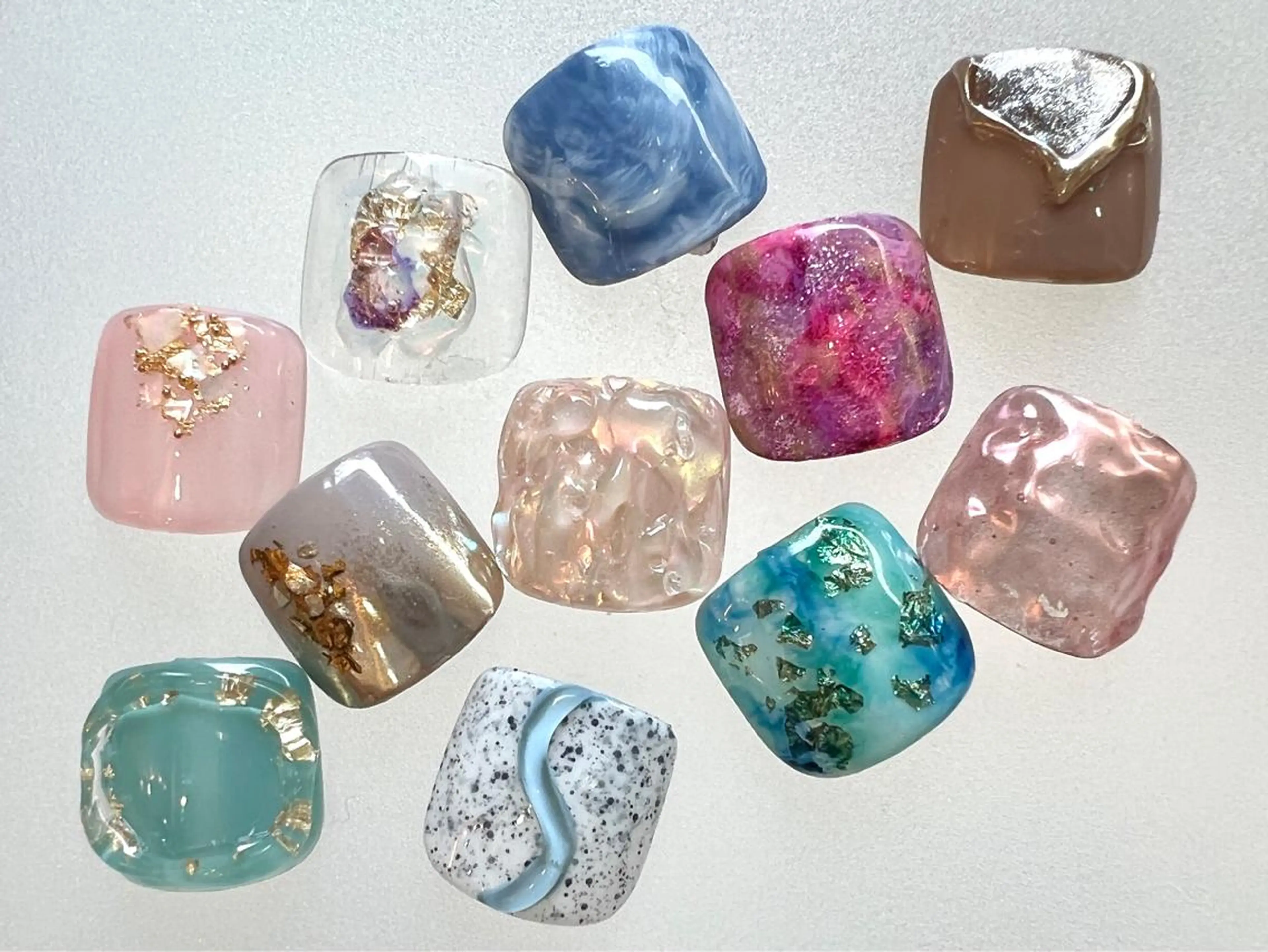 ネイル REHTOF ｜朝7時Open☀️のネイルデザイン