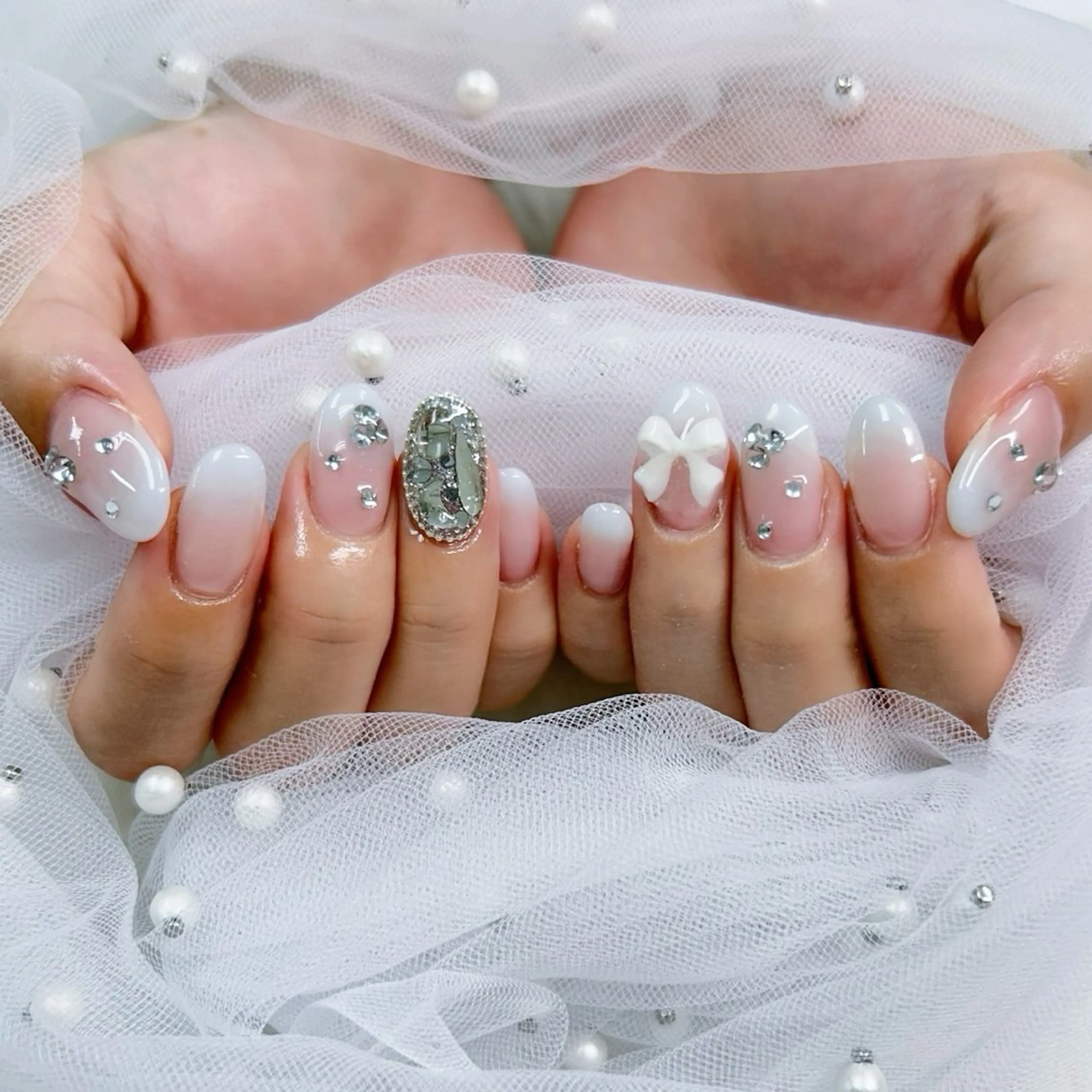 ネイル パーツ全部¥110 サロンミミのネイルデザイン