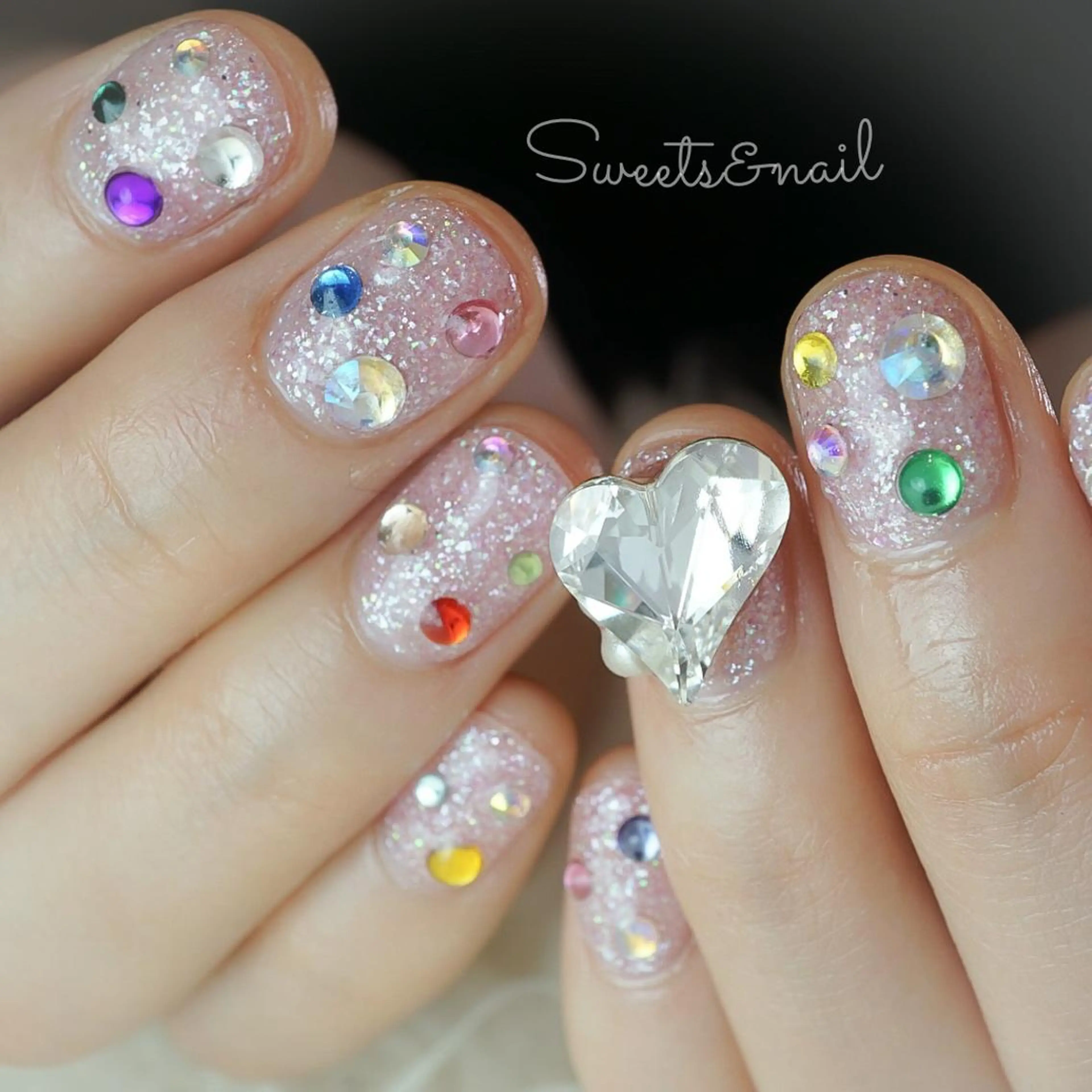 ネイル アートネイル ハート キラキラネイル 韓国ネイル ラメ(グリッター) Sweets& nail みなこのネイルデザイン