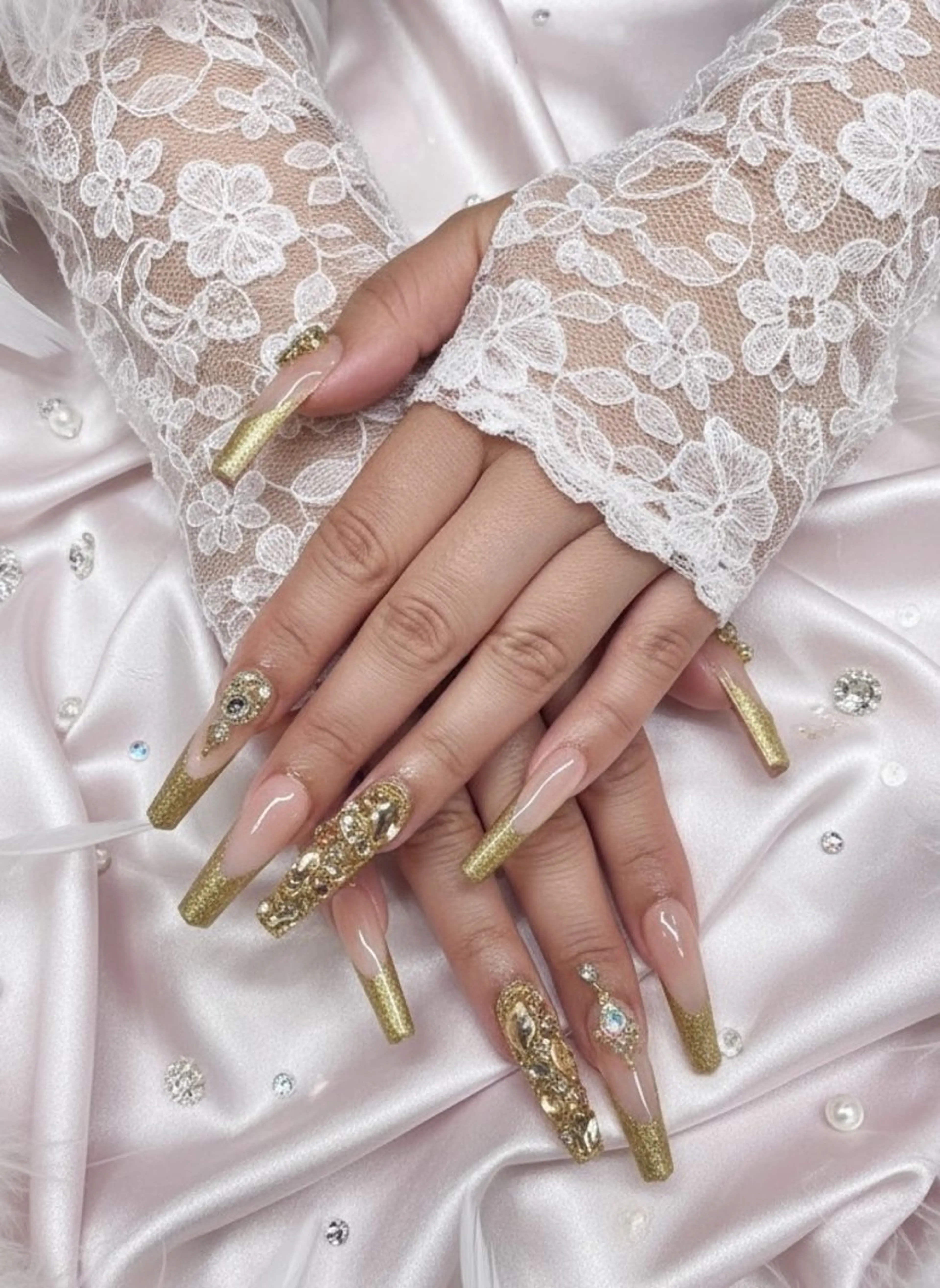 ネイル 長さ出し フレンチネイル ゴールド 韓国ネイル ロングネイル ハンドネイル TUNEHA堂 矢場町栄5丁目のネイルデザイン