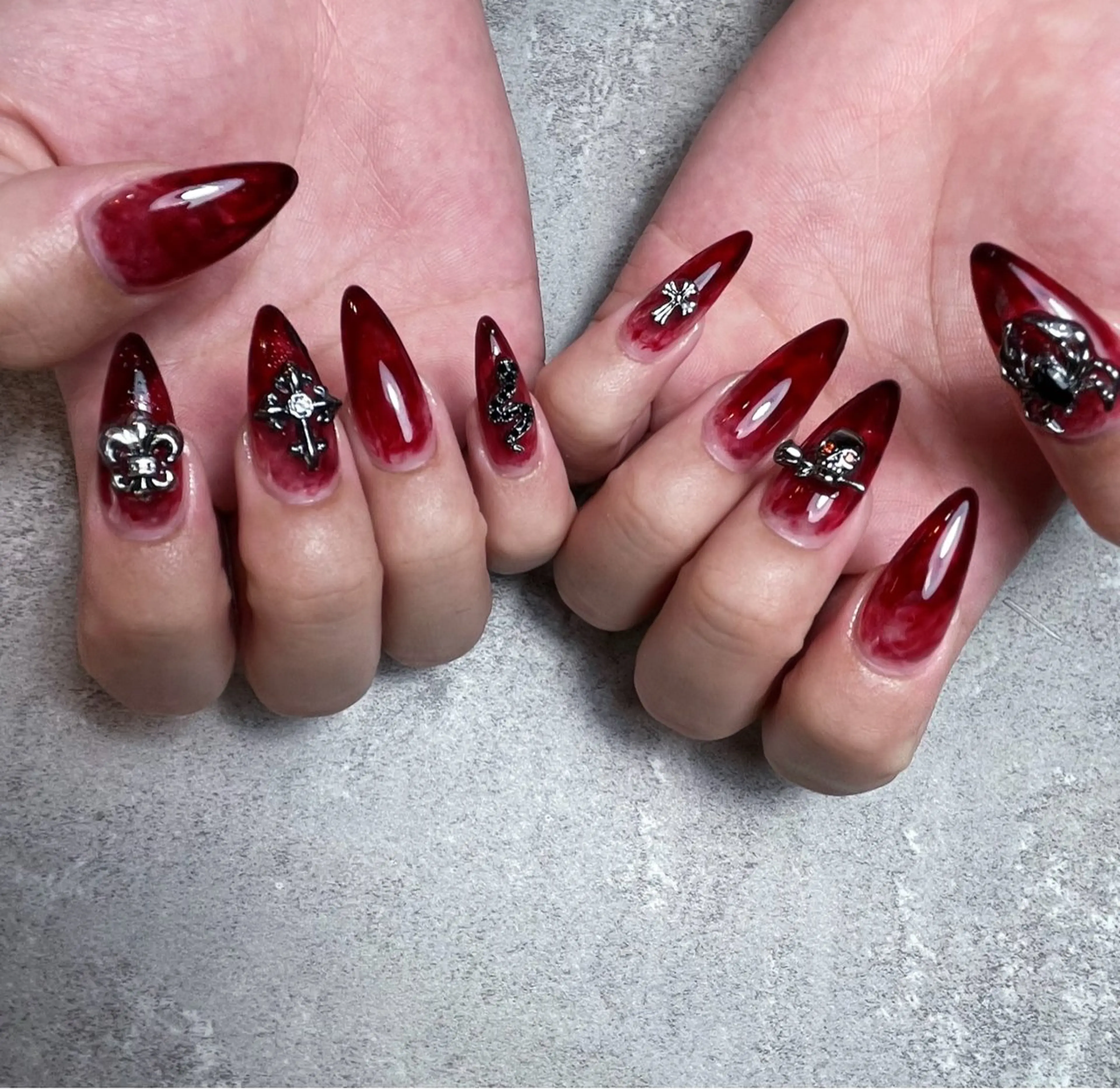 ネイル ハンドネイル 南野 由希のネイルデザイン