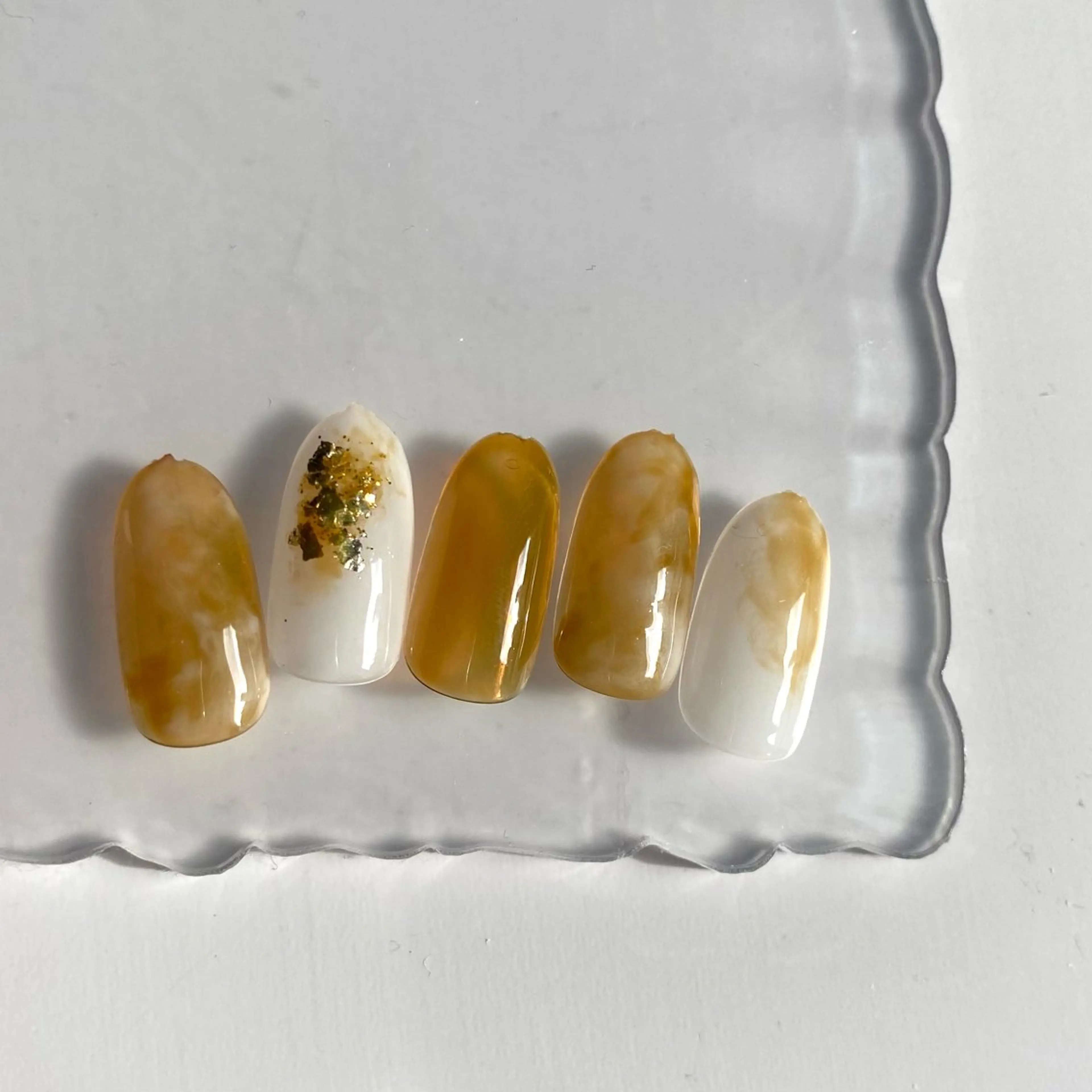 ネイル ニュアンスネイル Aoi💅🏻 表参道のネイルデザイン