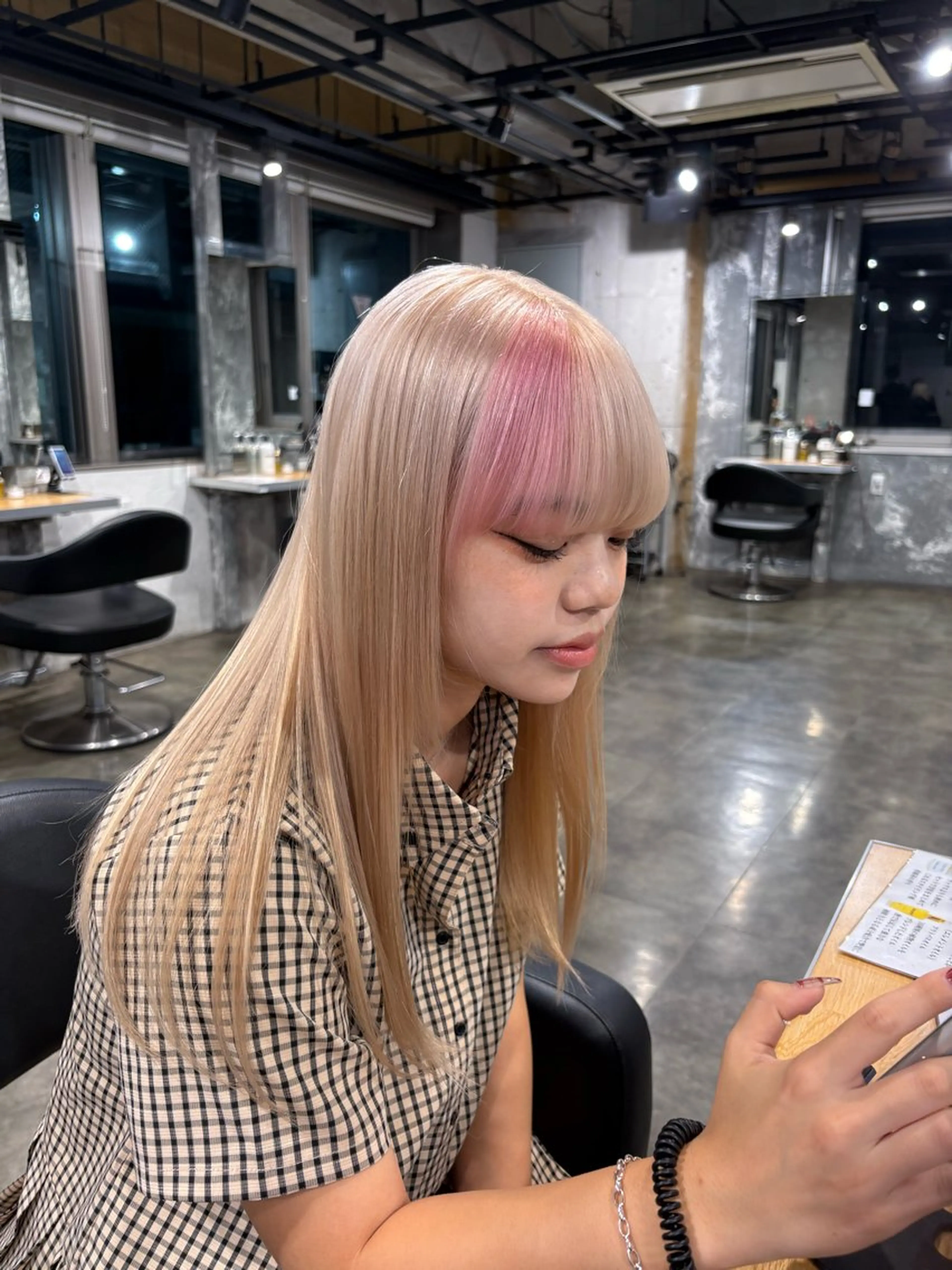 ロング カラー ヘアカラー ハイトーン 横浜💞ミオのヘアスタイル