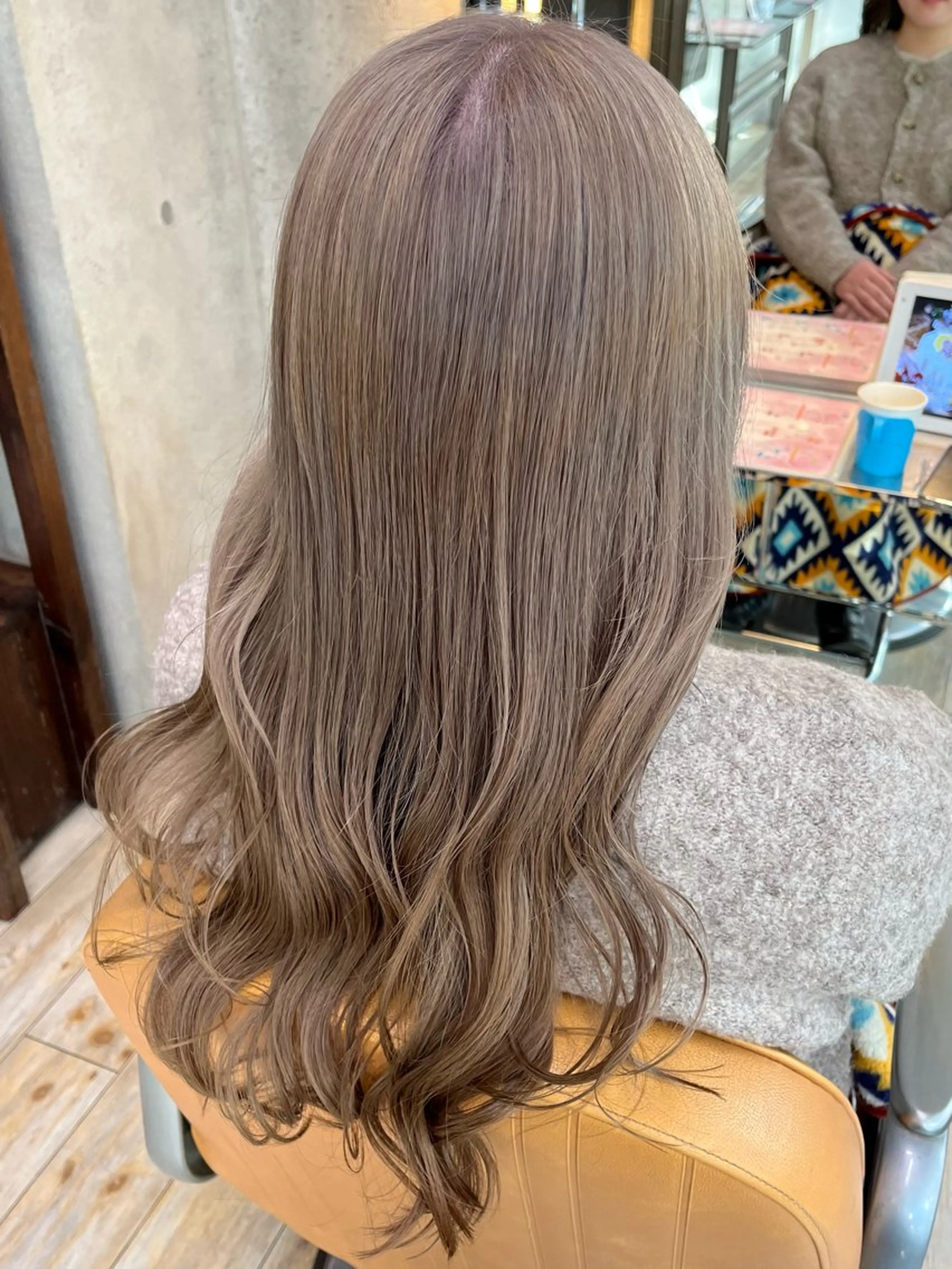 カラー ベージュカラー ミルクティーベージュ ミユウ🌼ブリーチ / ダブルカラーのヘアスタイル