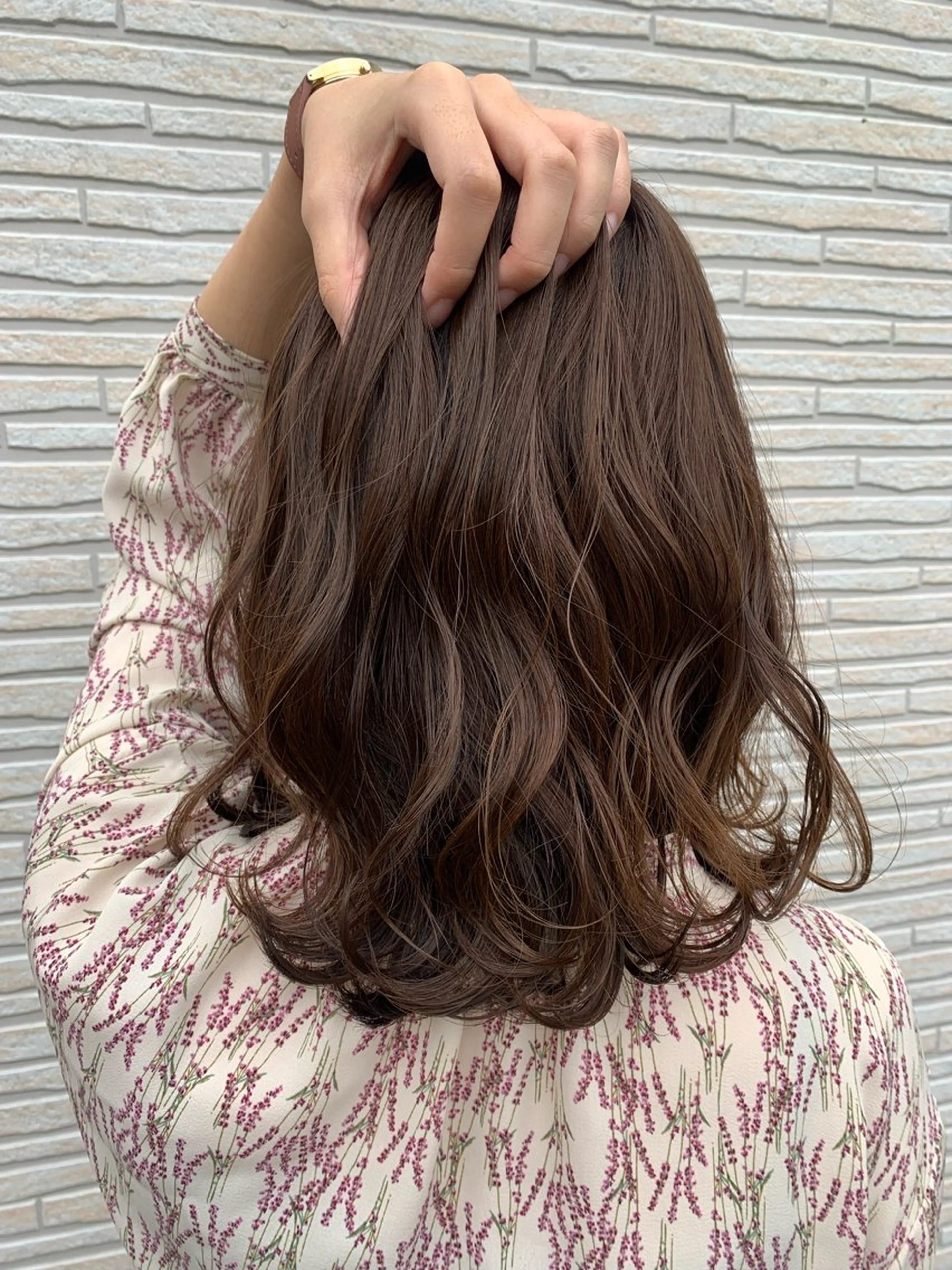 ミディアム カット ヘアカラー トリートメント foglia🌼 根本結衣のヘアスタイル