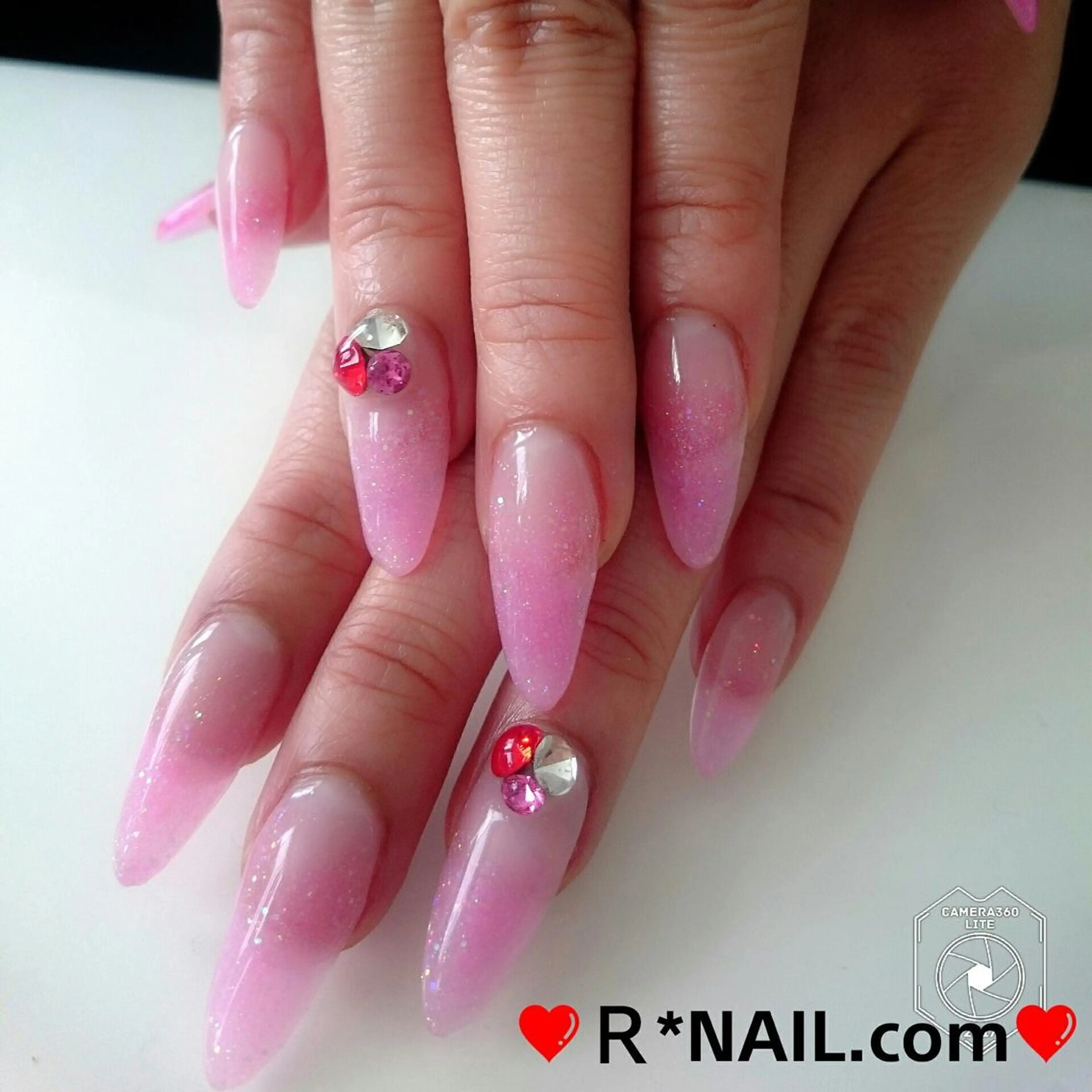 ロング キッズ ネイル マツエク・マツパ グラデーション ラメ(グリッター) ラメグラデーション スカルプネイル R*NAIL .comのネイルデザイン