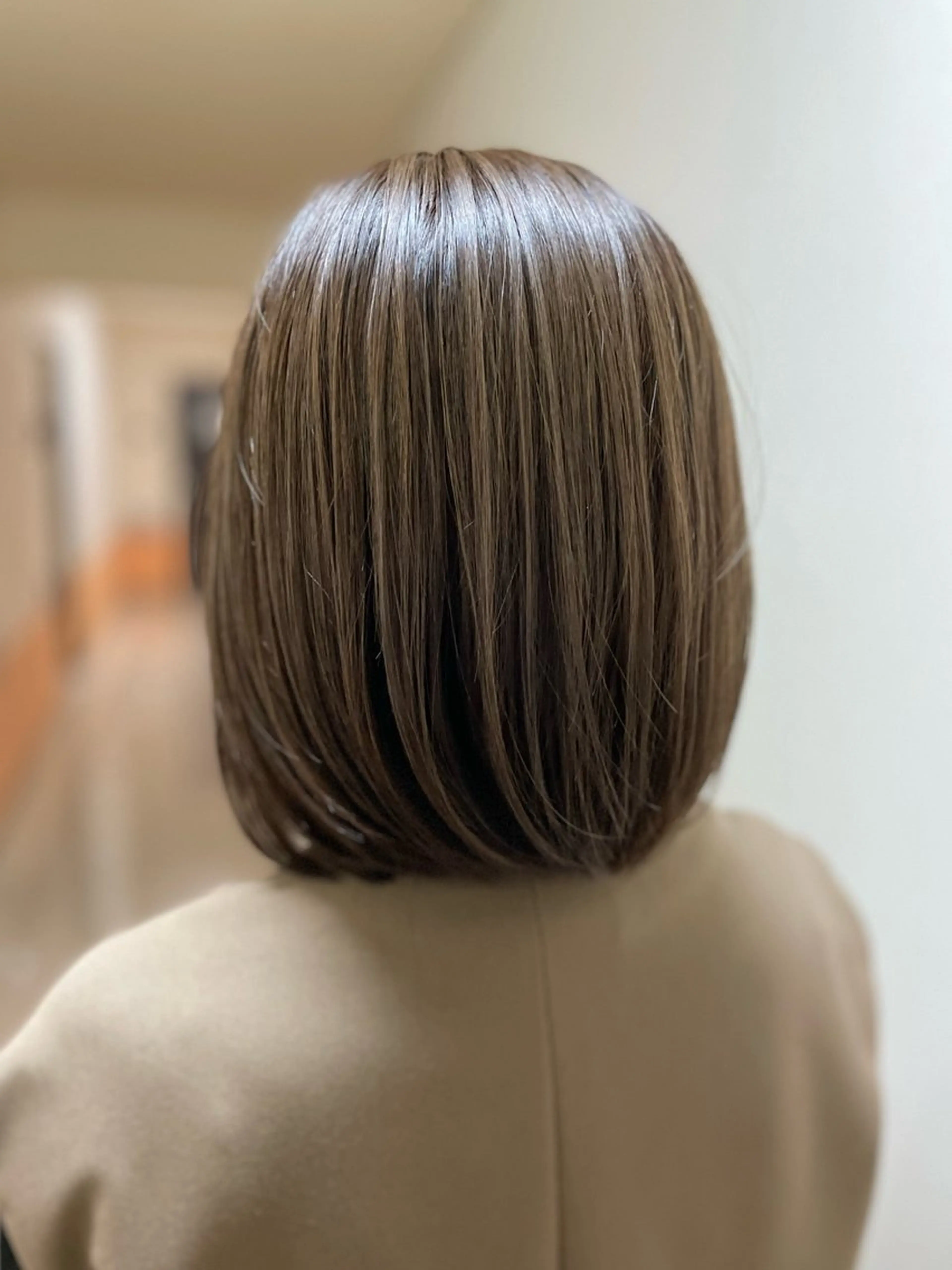 ミディアム カラー アッシュ アッシュグレー アッシュグレージュ グレージュ ボブ カット ヘアカラー 沢田 瞳のヘアスタイル