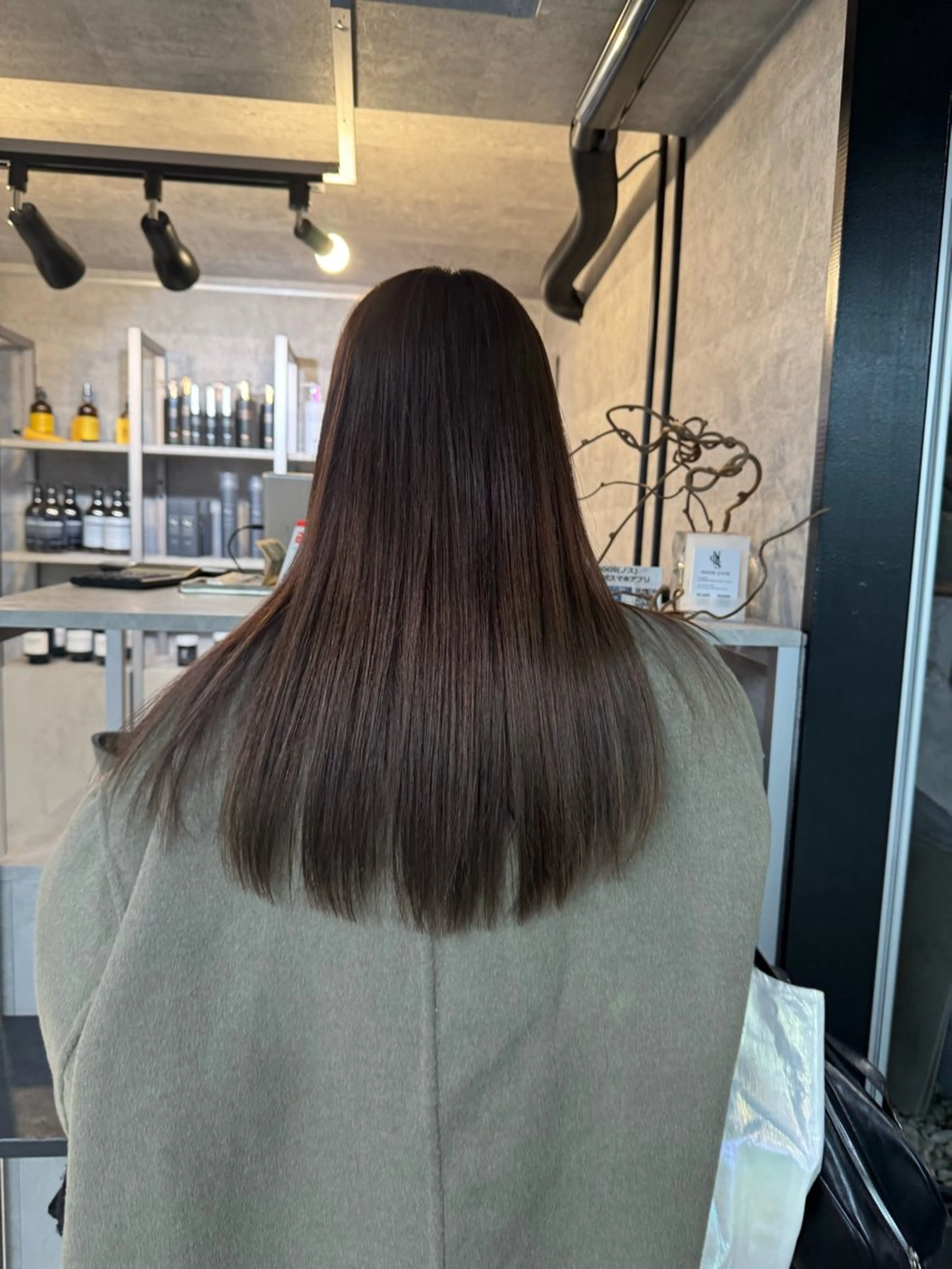 セミロング カラー カット ヘアカラー NOOS omotesando所属・あなたのお悩み改善" You"💚❤️💛のヘアスタイル