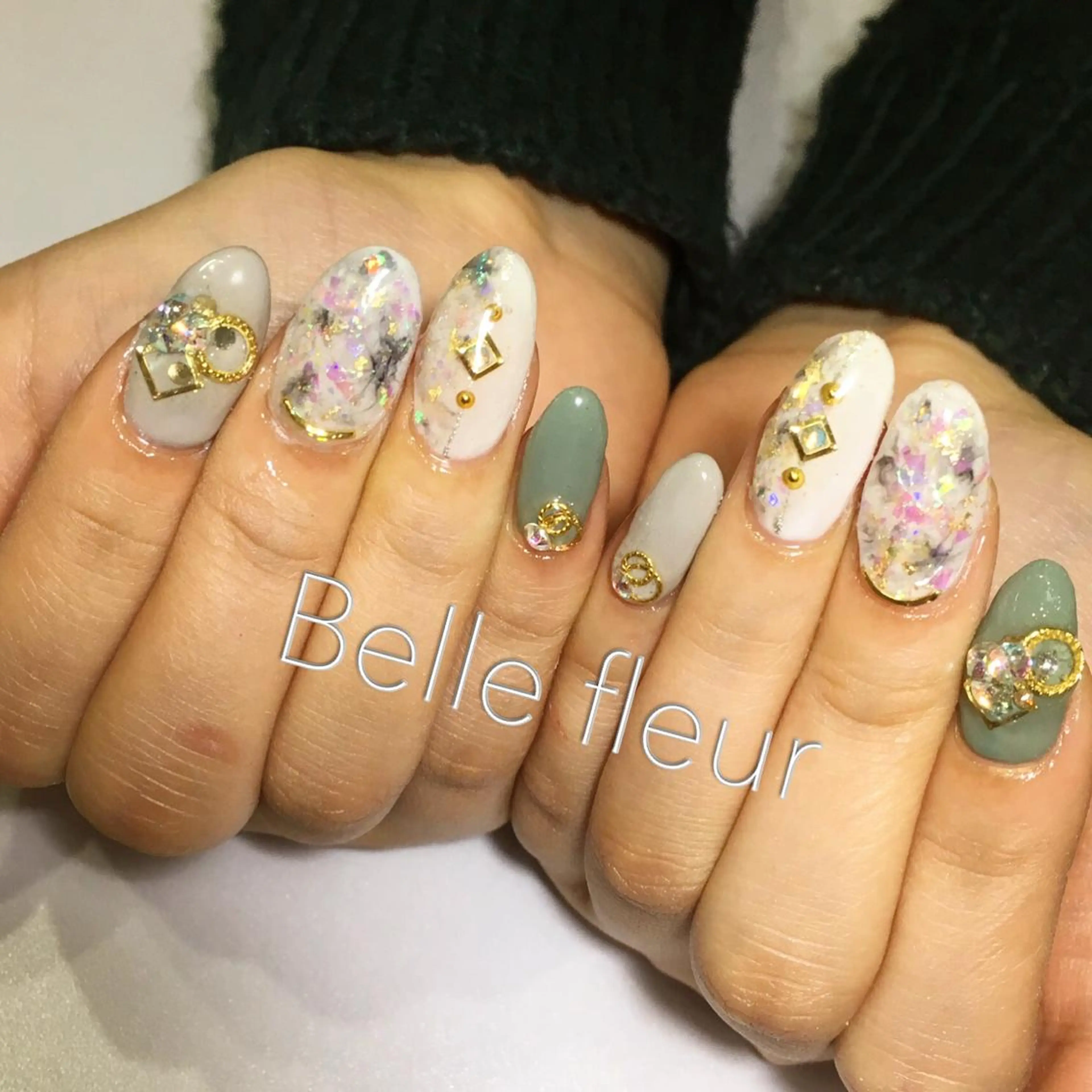 セミロング ネイル Belle fleurのネイルデザイン
