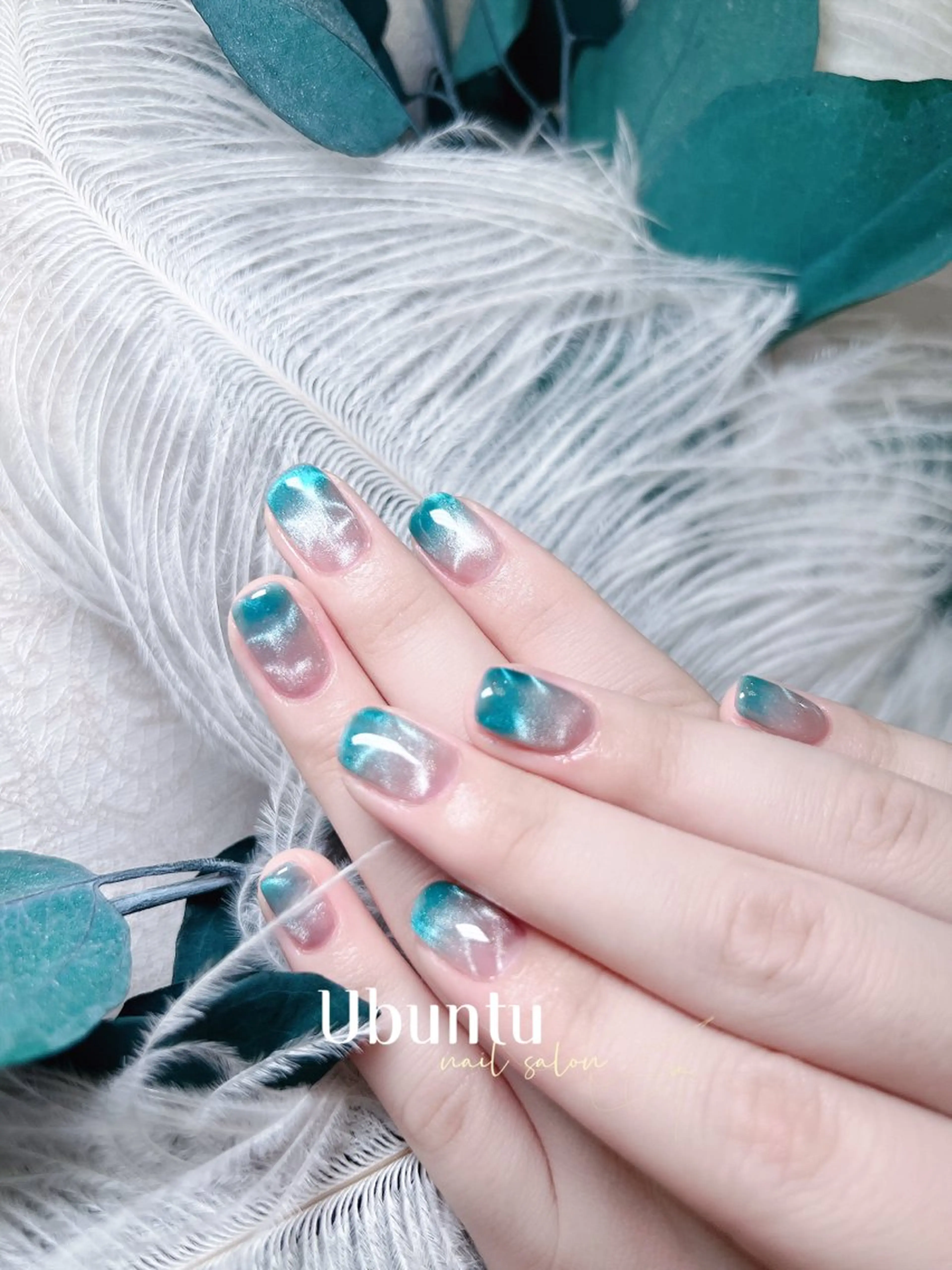 ネイル マグネットネイル ハンドネイル Ubuntu🎀 ネイルサロン✨のネイルデザイン