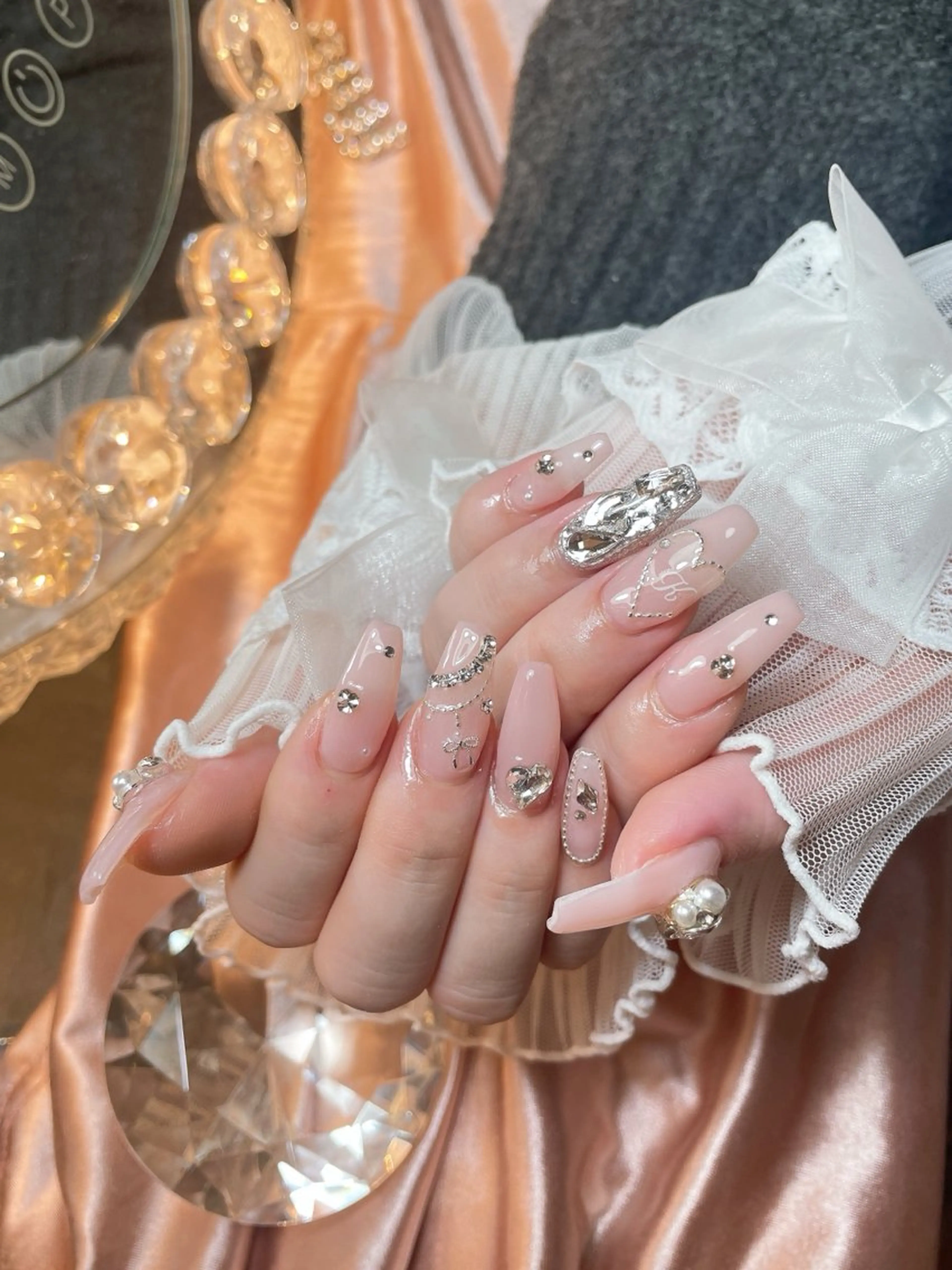 ネイル 23時まで❤︎韓国、 ワンホンネイルのネイルデザイン