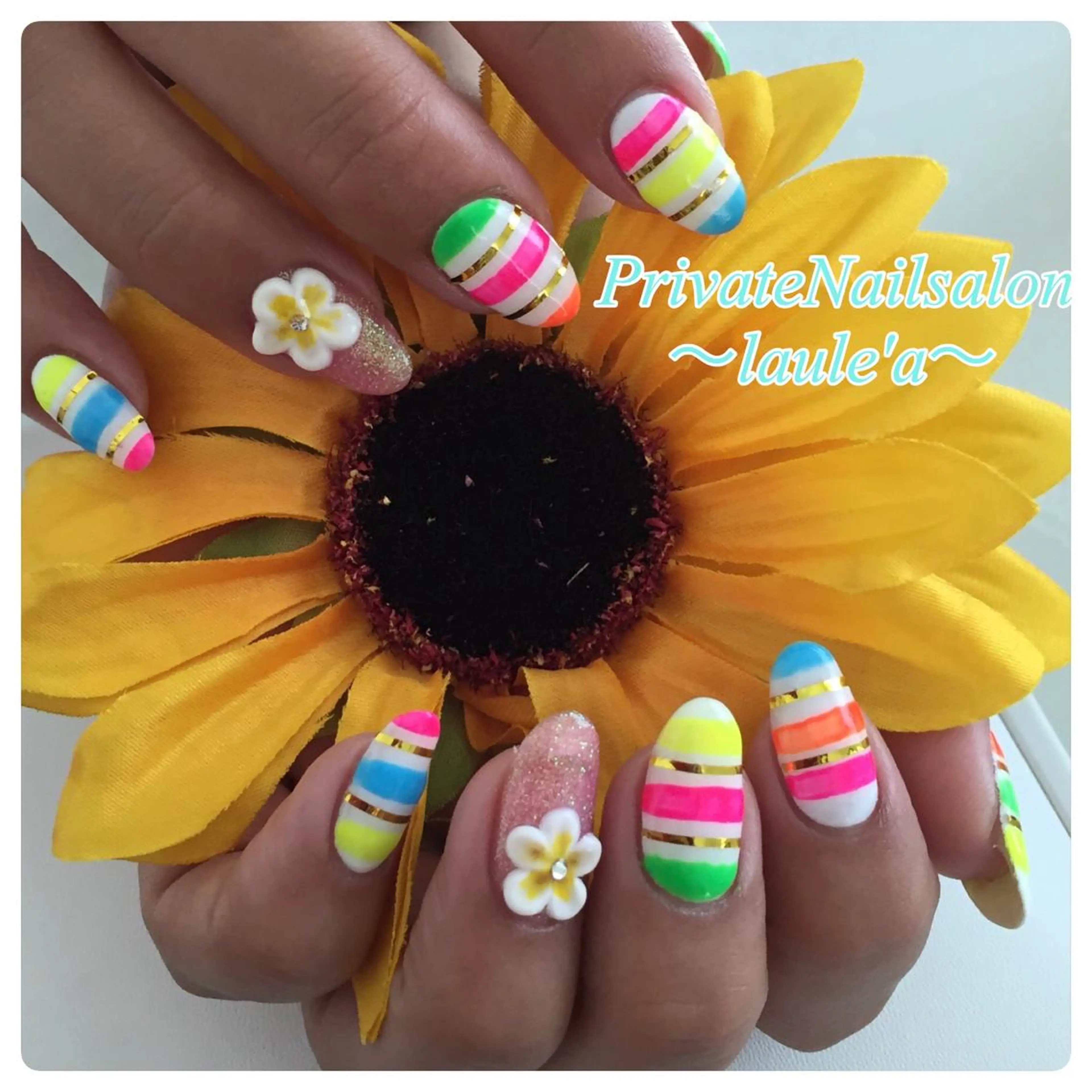 ネイル ボーダー Nailsalon laule'aのネイルデザイン