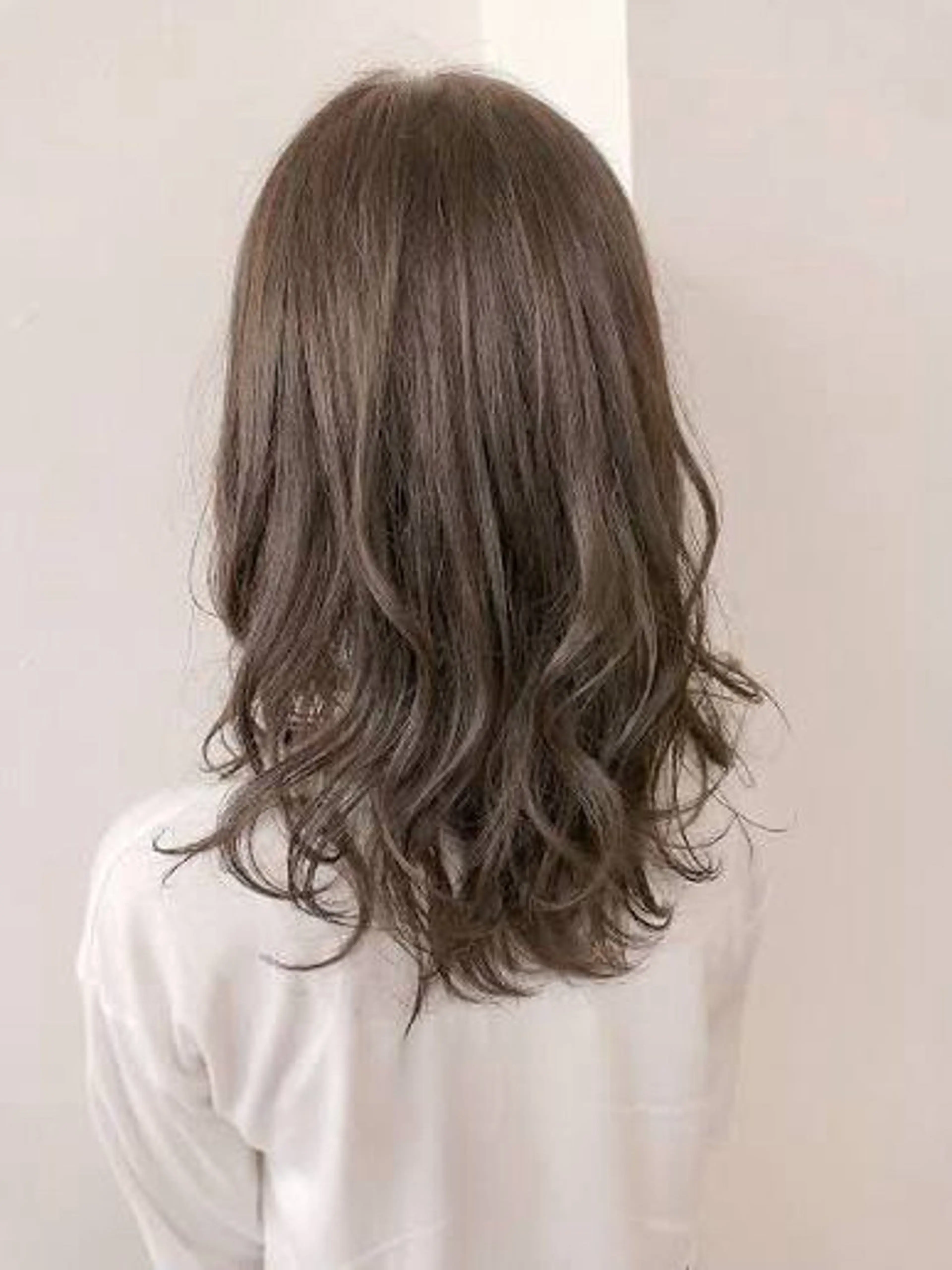 ミディアム カラー 山田 響也のヘアスタイル