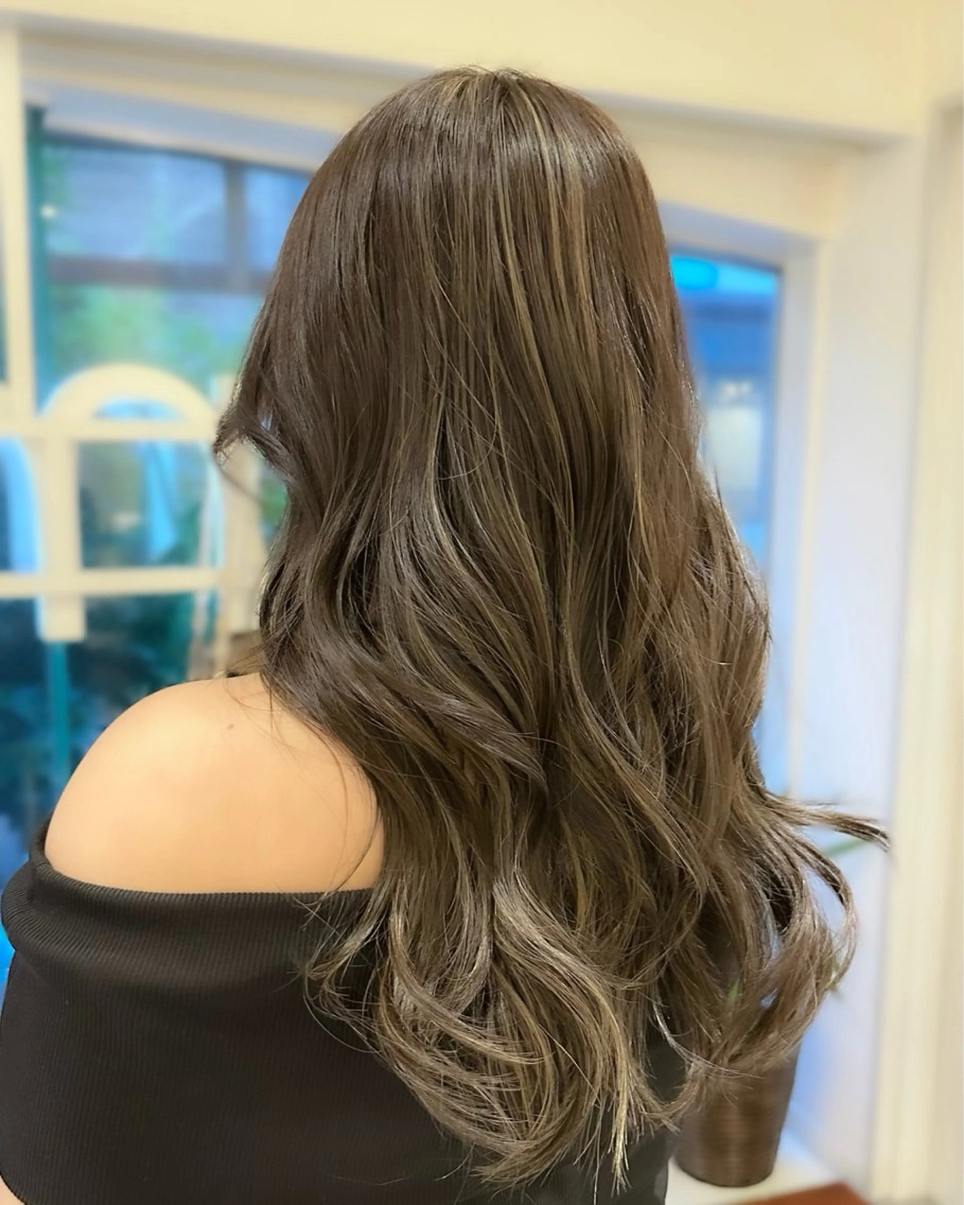 ロング カラー カット ヘアカラー トリートメント 🤍ハイライト/ レイヤー/銀座🤍のヘアスタイル