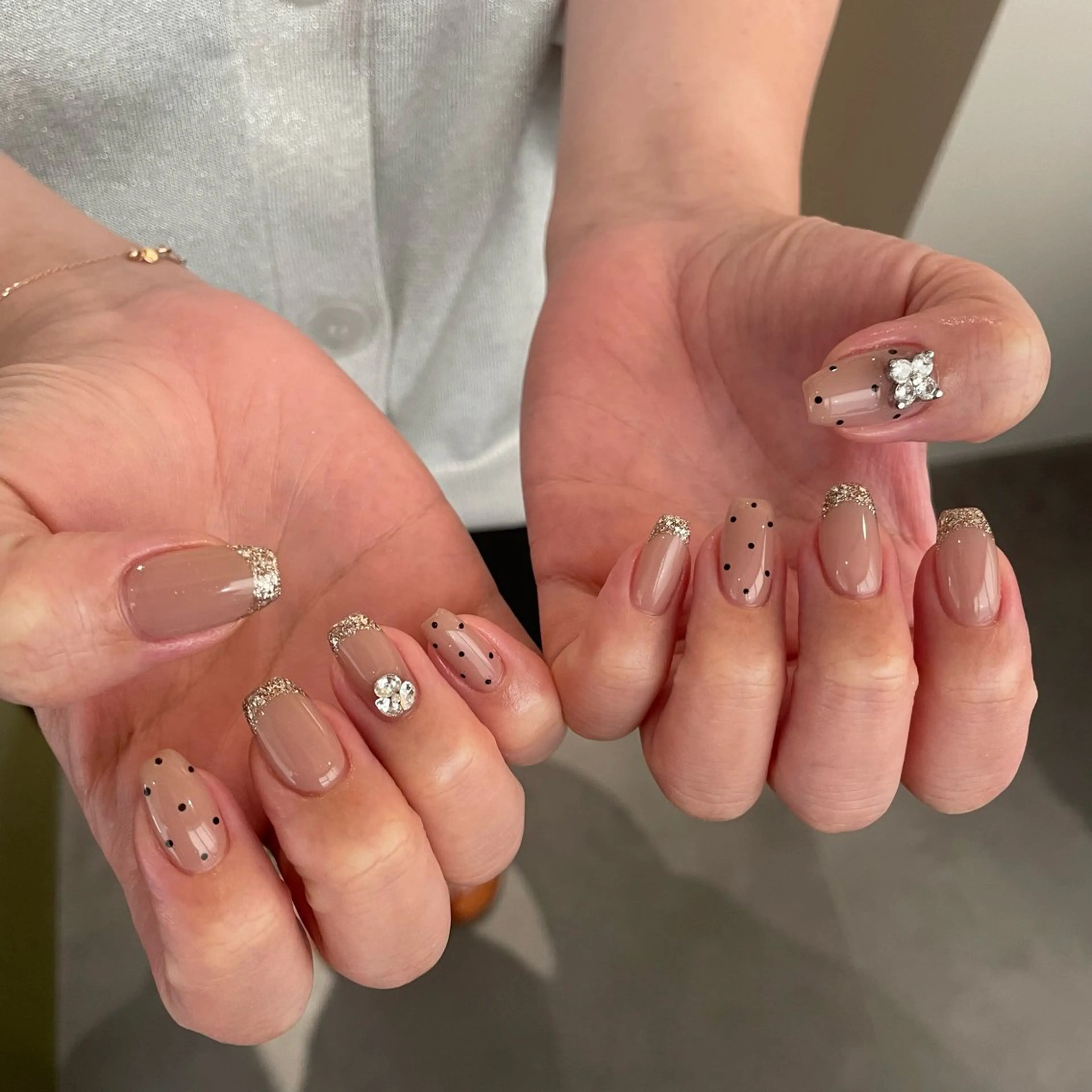 ネイル ガーリー ワンホンネイル ハンドネイル etorca nailのネイルデザイン