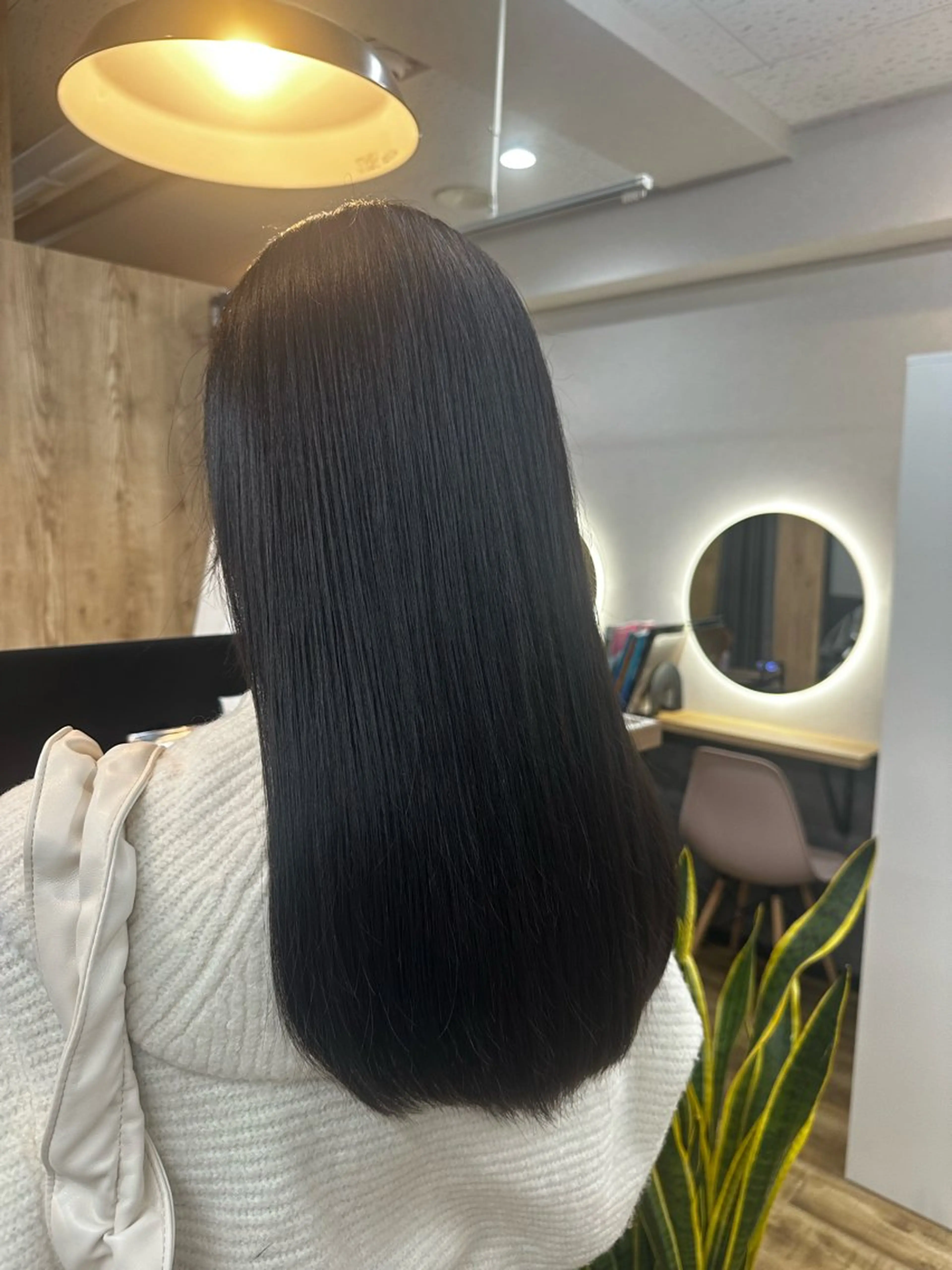 ロング カラー 透明感カラー ダークグレー ダークグレージュ グレージュ カット ヘアカラー トリートメント TELA HAIR南流山店所属・TELA HAIR Annaのヘアスタイル