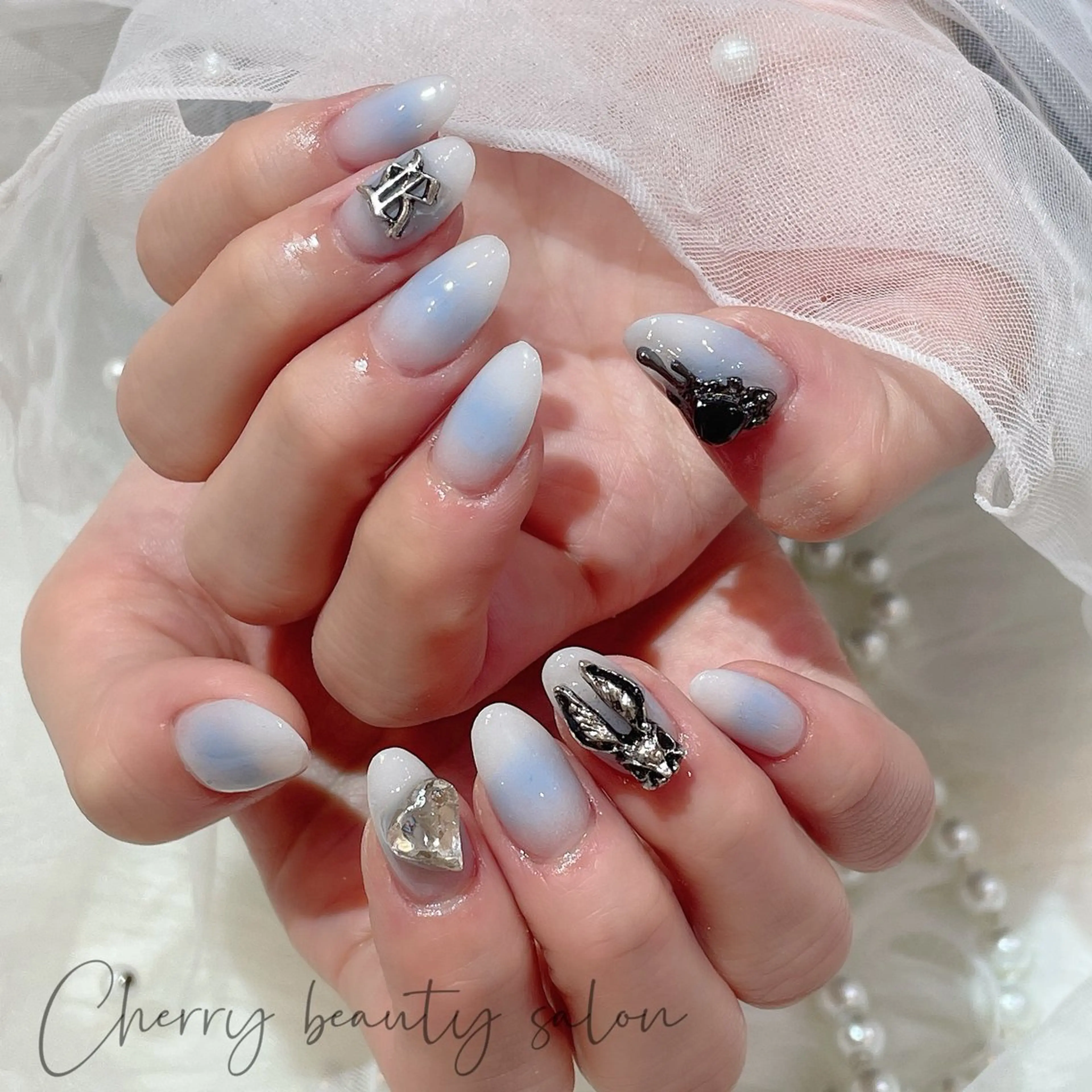 ネイル SAKURA 🍒のネイルデザイン