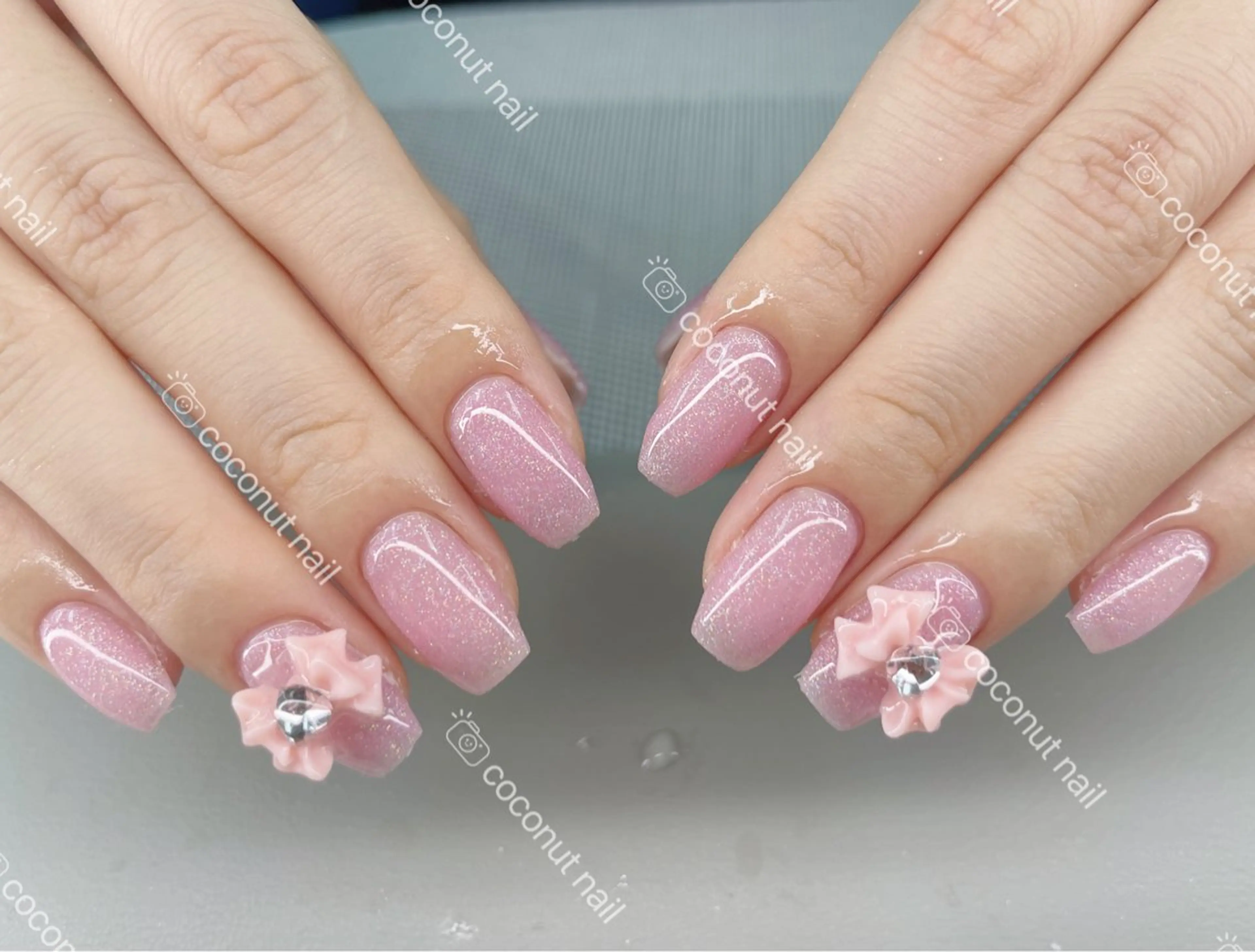 ネイル ハンドネイル 神田 ココナッツのネイルデザイン