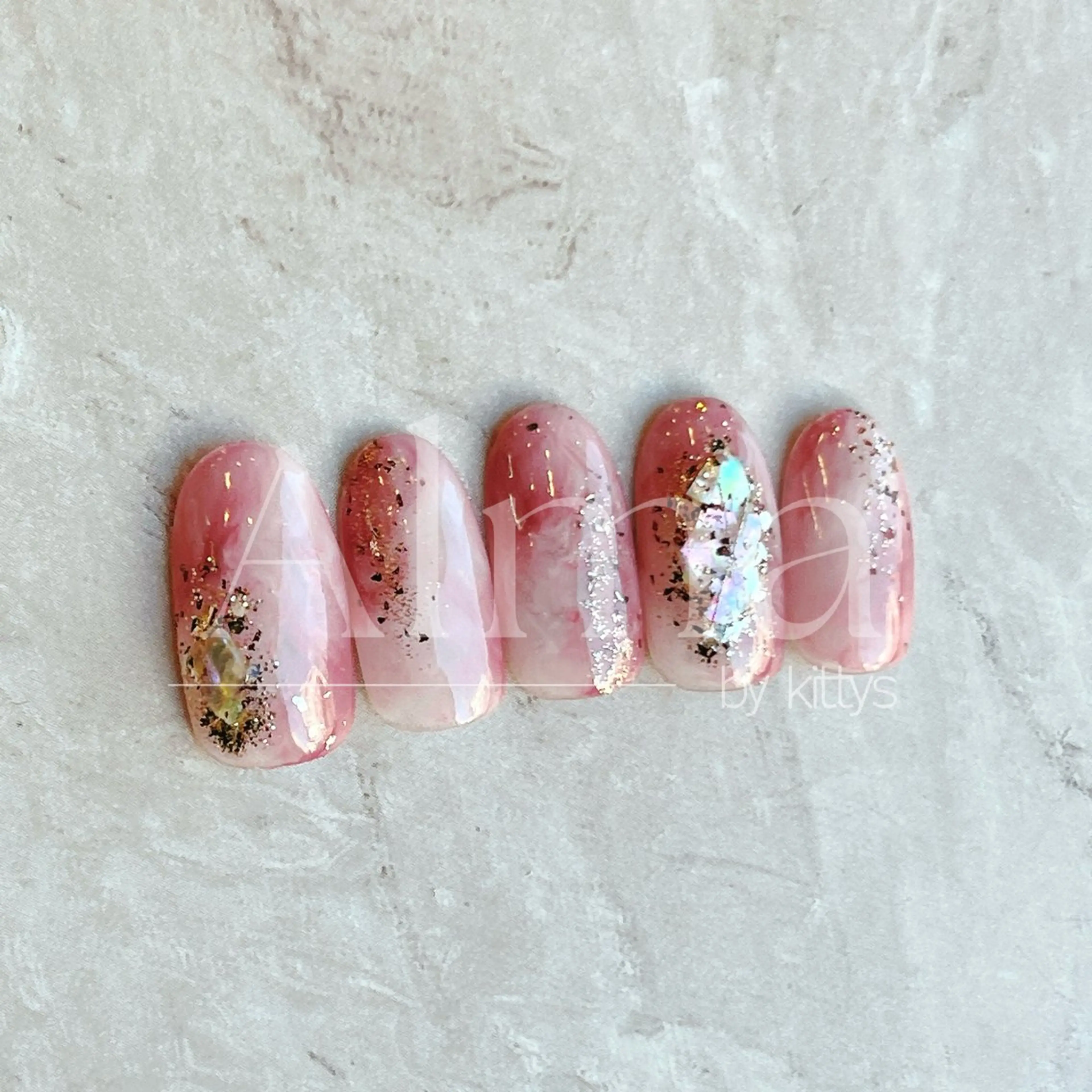 ネイル ハンドネイル Alma by kittys 谷保店所属・Alma chitoseのネイルデザイン