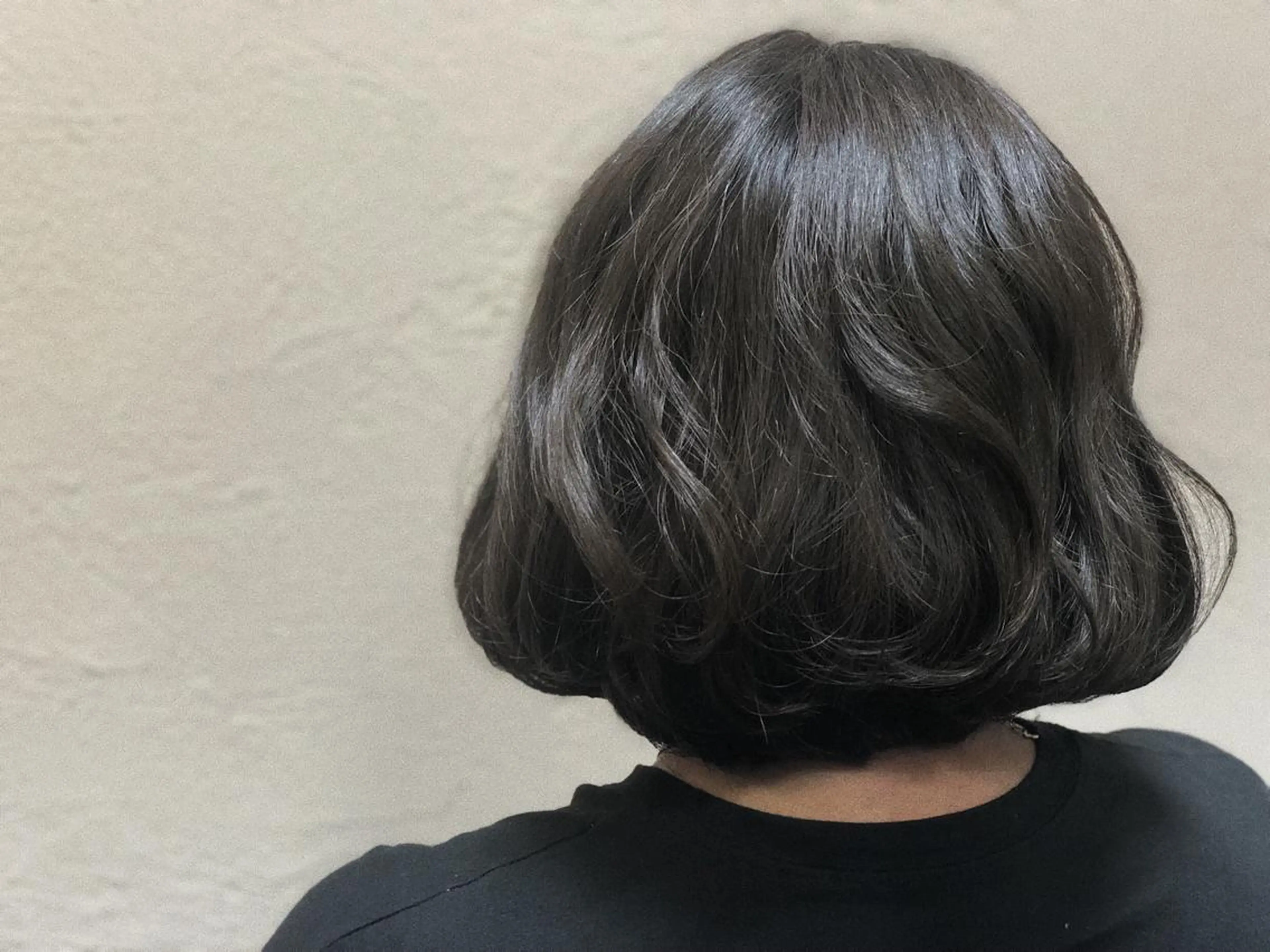 ミディアム カラー ネイビーカラー Snaly カラー特化ページのヘアスタイル