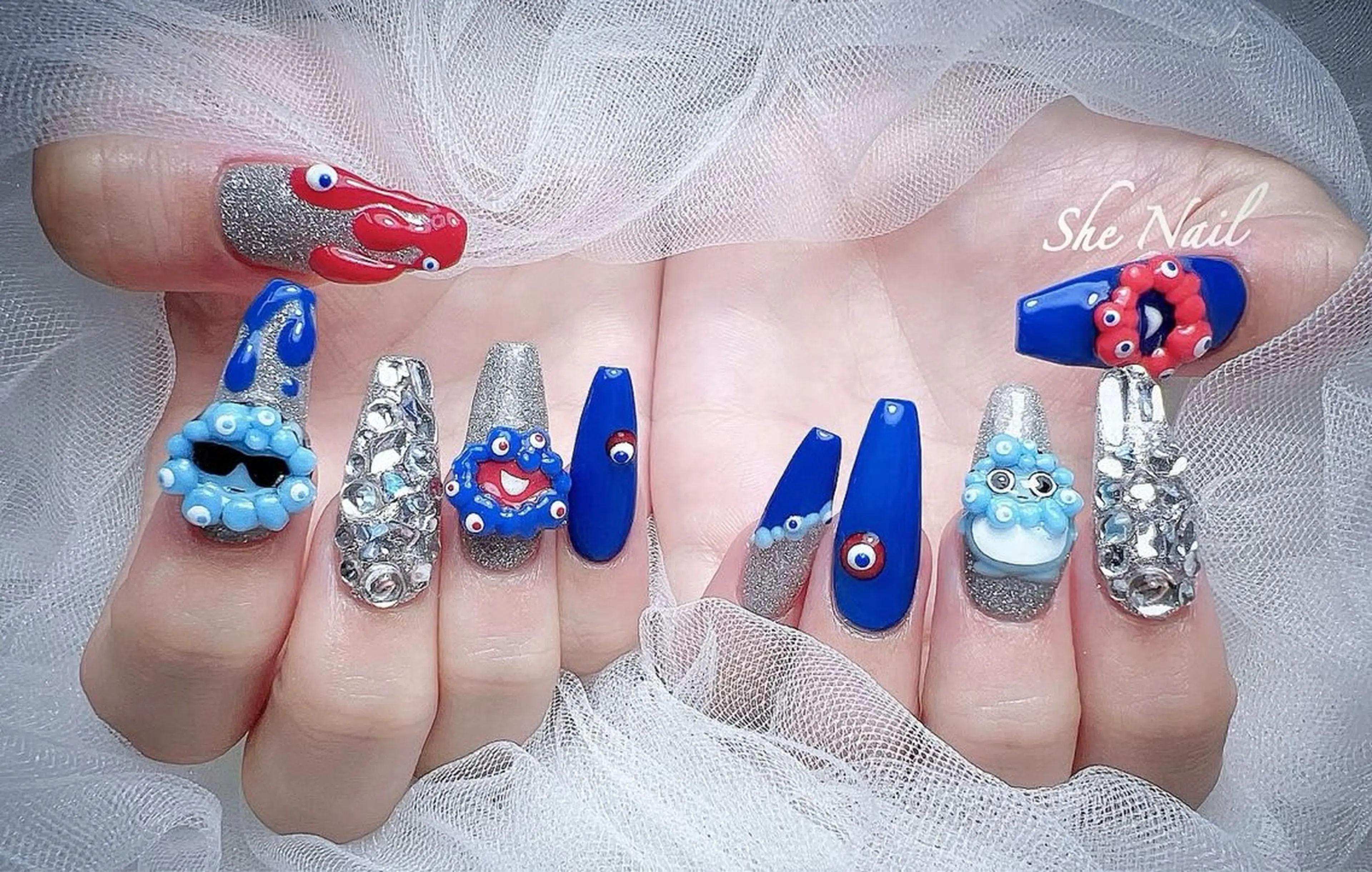 ネイル チークネイル 長さ出し フレンチネイル ハロウィン マグネットネイル She   Nail所属・ISA_ BELLAのネイルデザイン