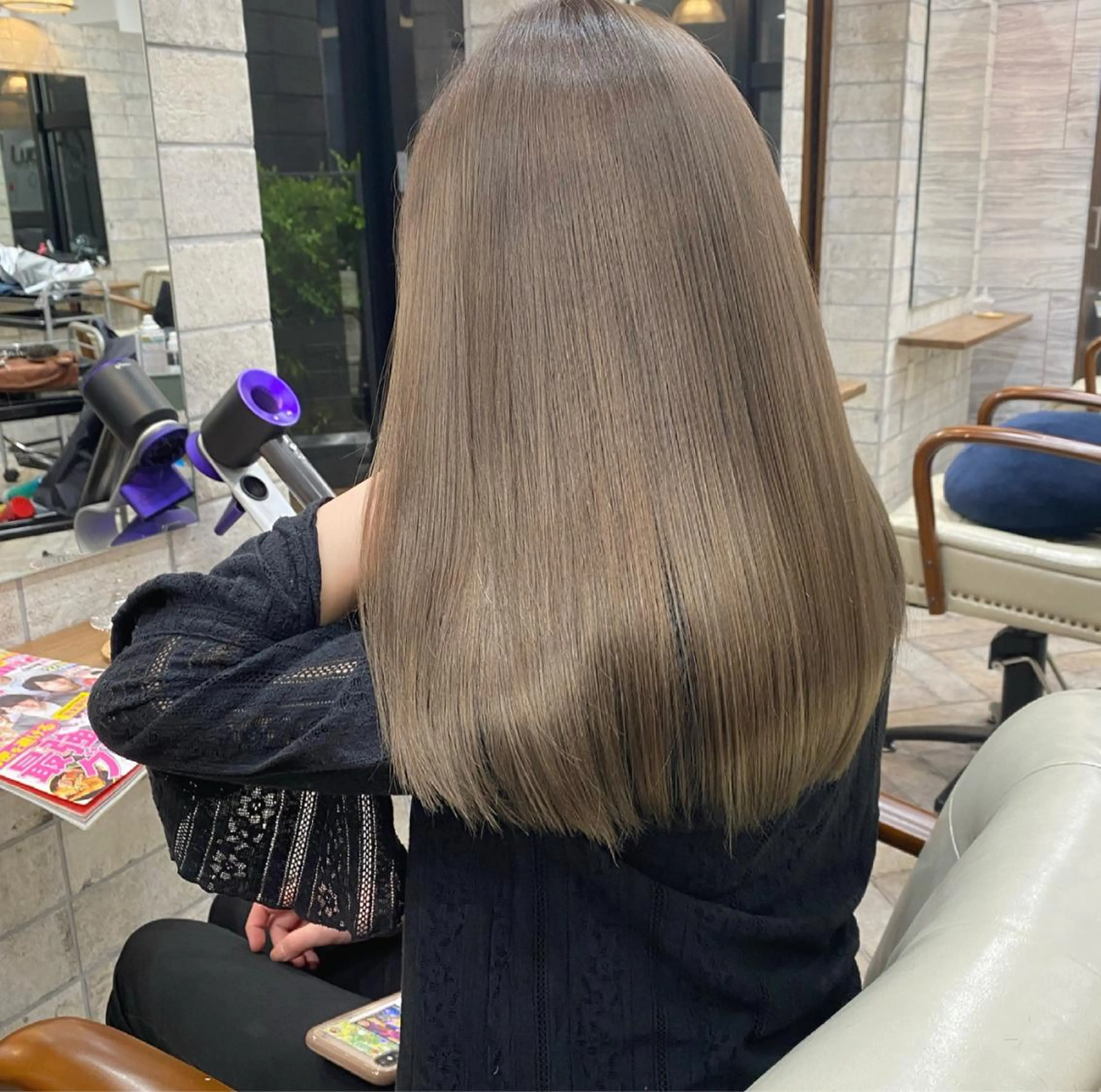 ✨1周年記念✨【ミディアム​〜​ロング】ダブルカラー(１ブリーチ)&カットの写真