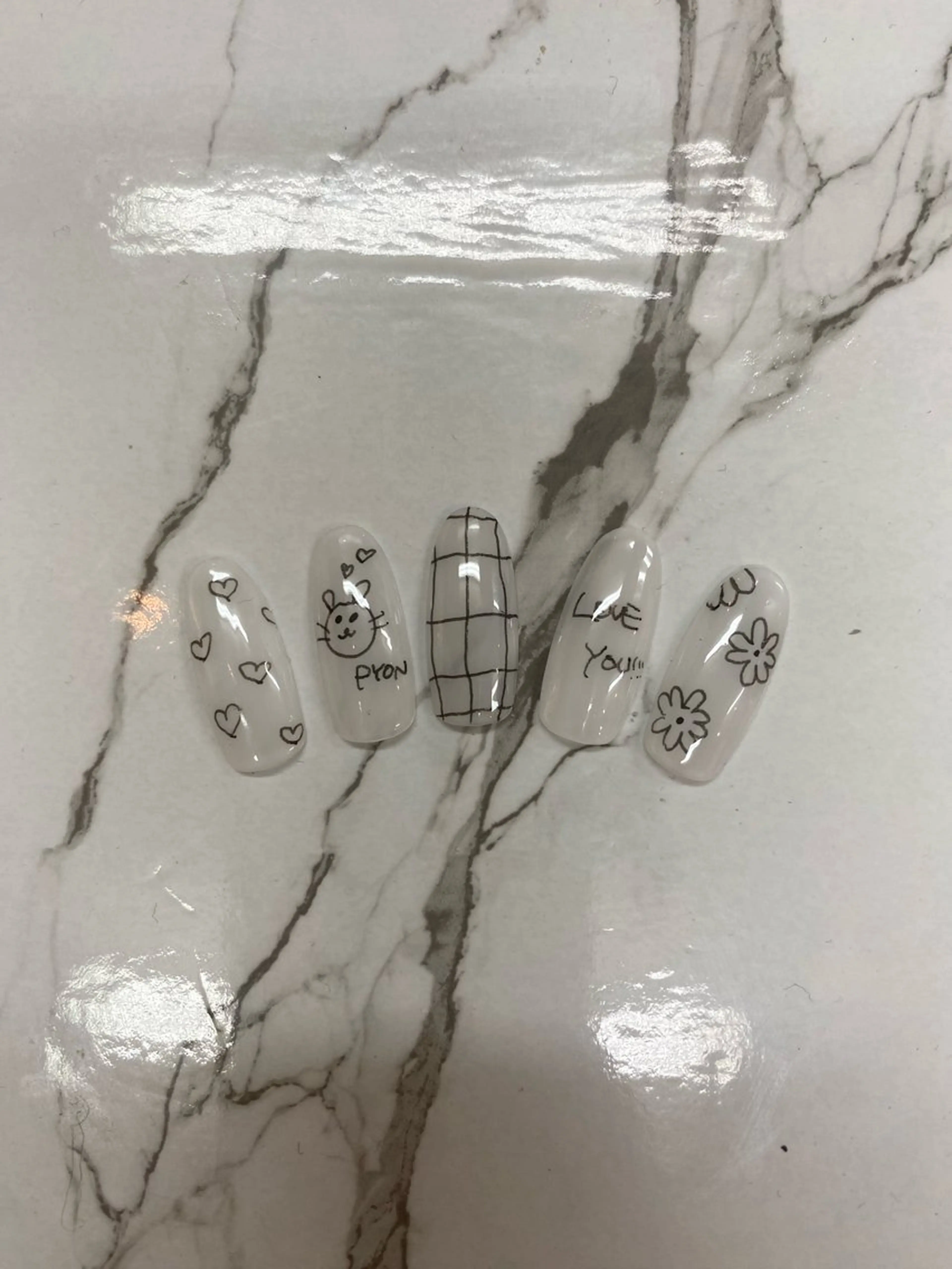 ネイル はあとねいる板橋ときわ台店所属・Nozomi はあとねいるのネイルデザイン