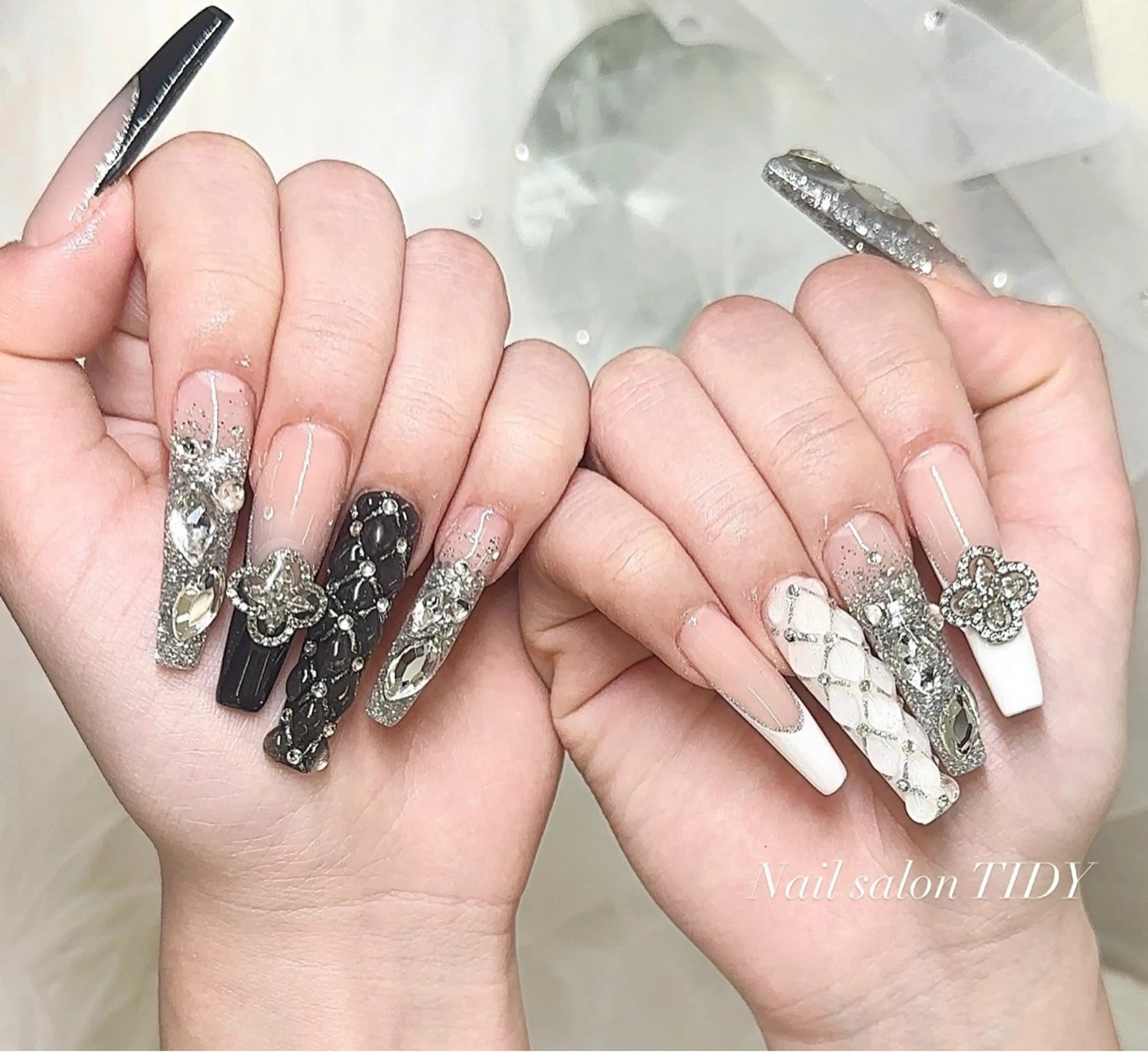 ネイル ジェルネイル ロングネイル パラジェル スカルプネイル ショートネイル TIDY M&Mのネイルデザイン