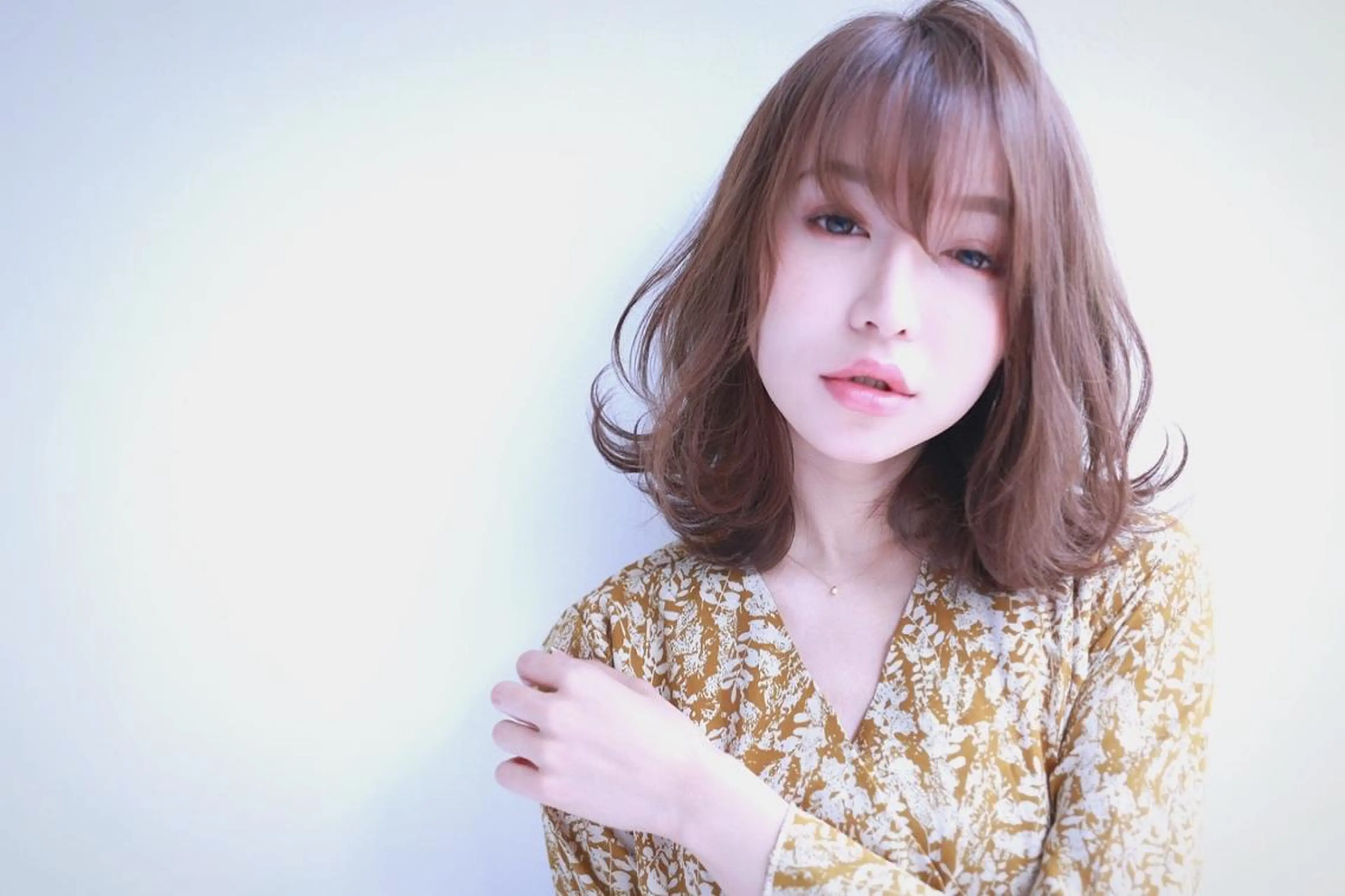 カラー ネイル マツエク・マツパ 京都レイヤーカット/ 縮毛矯正/羽柴りくのヘアスタイル