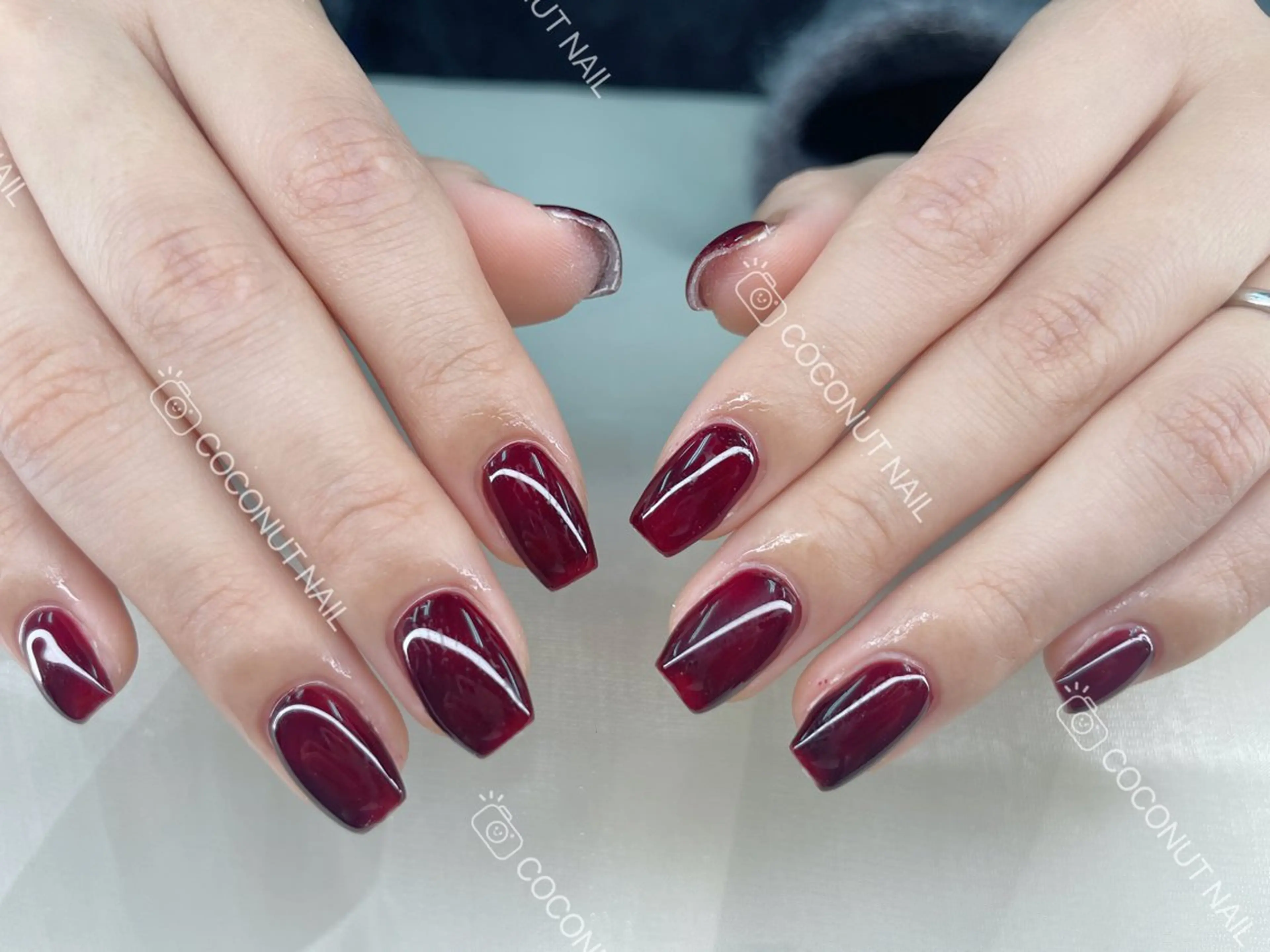 ネイル べっ甲ネイル フレンチネイル キラキラネイル マグネットネイル 大理石ネイル(マーブル) ハンドネイル 神田 ココナッツのネイルデザイン