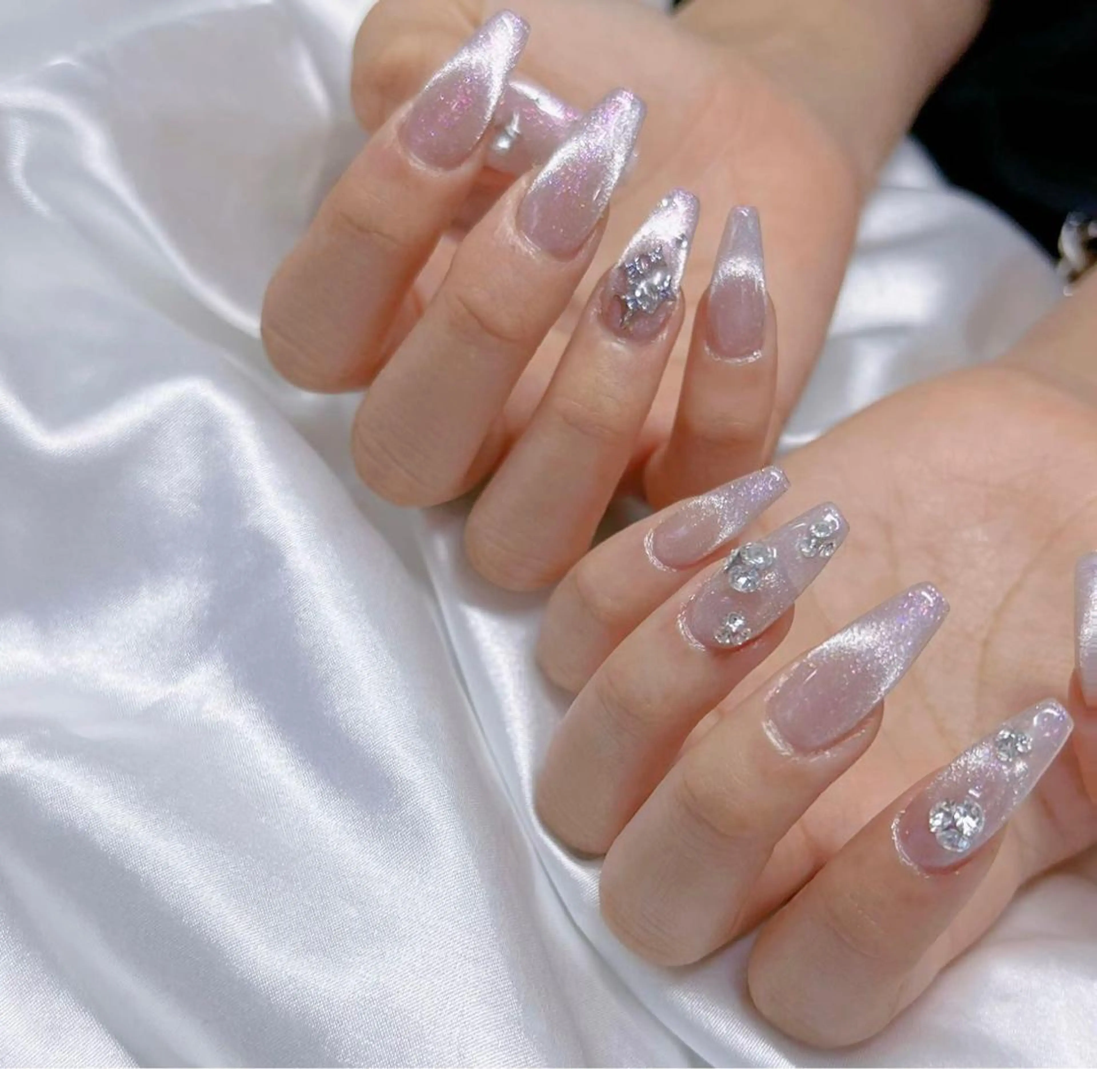 ネイル ネイルサロン 9Carats神田のネイルデザイン