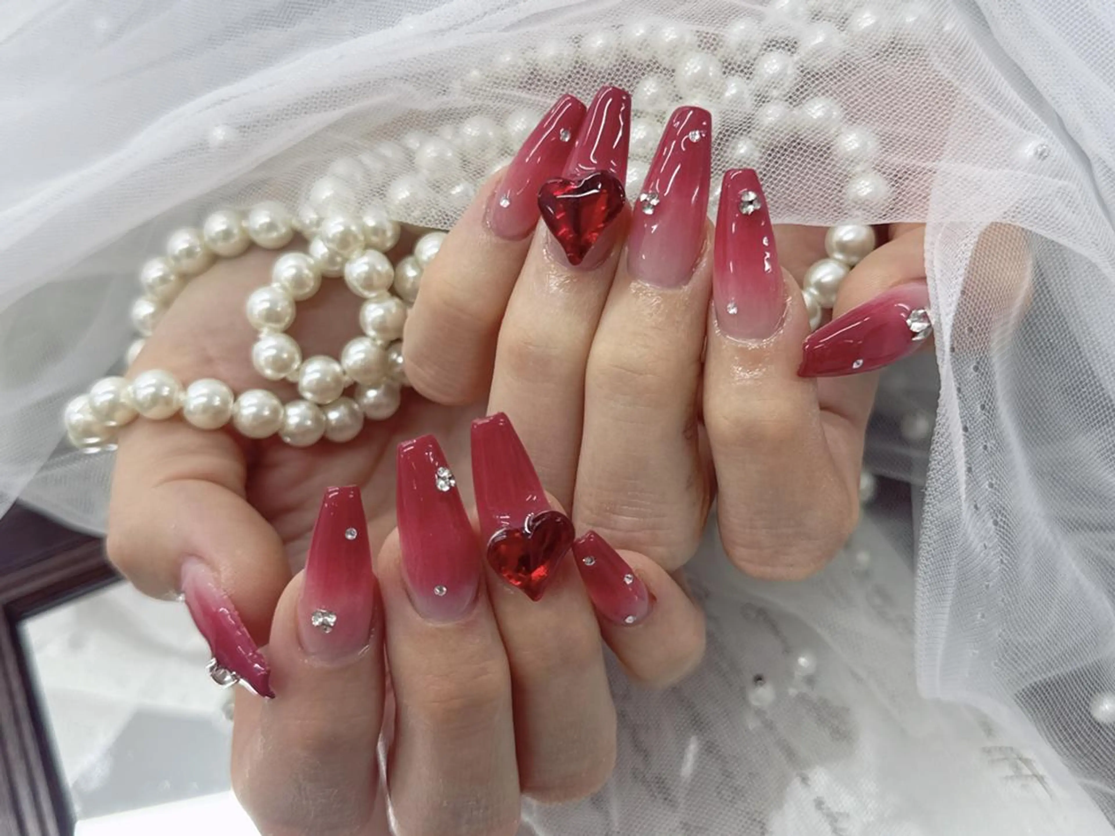 ネイル フレンチネイル ハート 韓国ネイル マグネットネイル マグネットフレンチ ロータス ネイルサロンのネイルデザイン