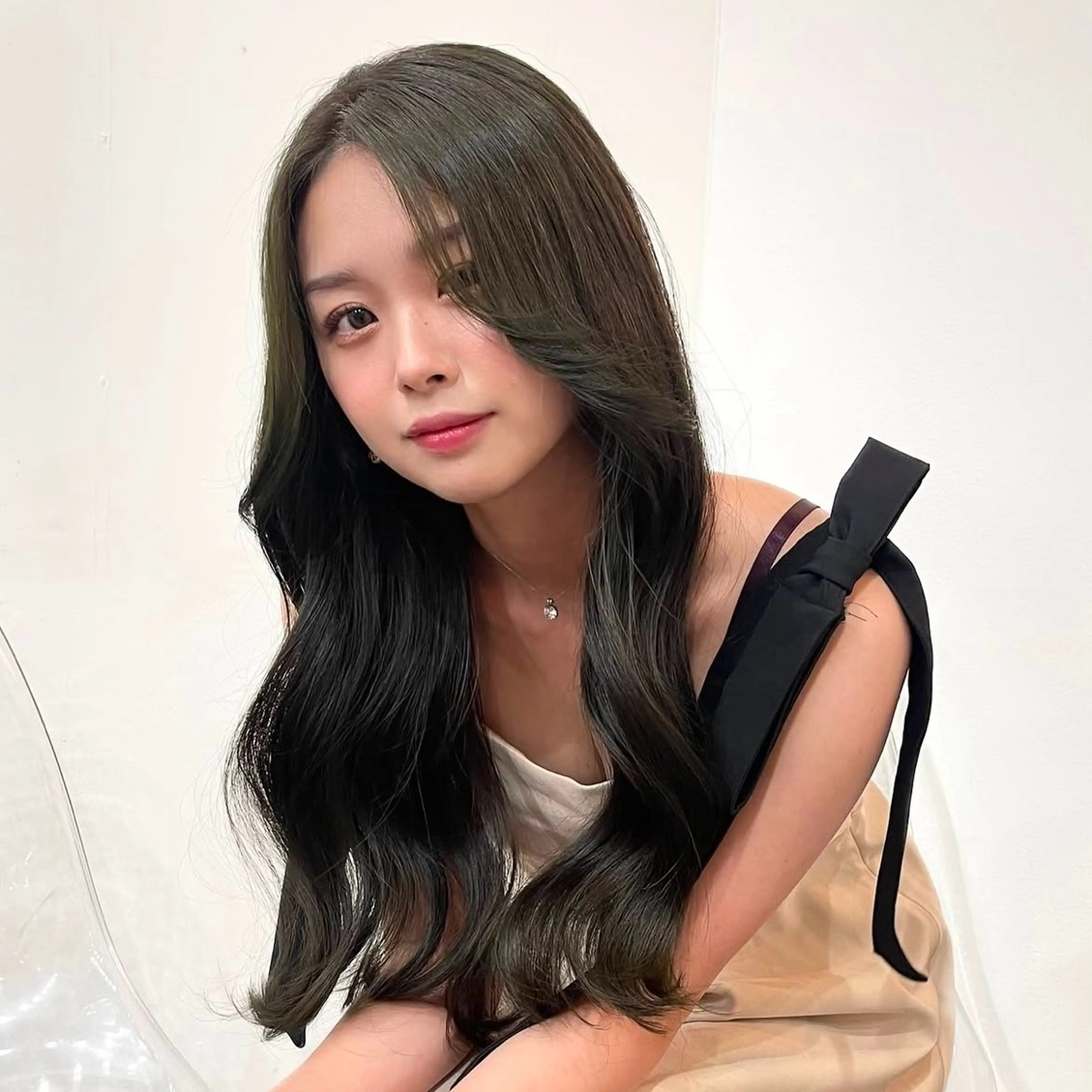 ロング 透明感ワンカラー梅田 ダブルカラー/川上のヘアスタイル