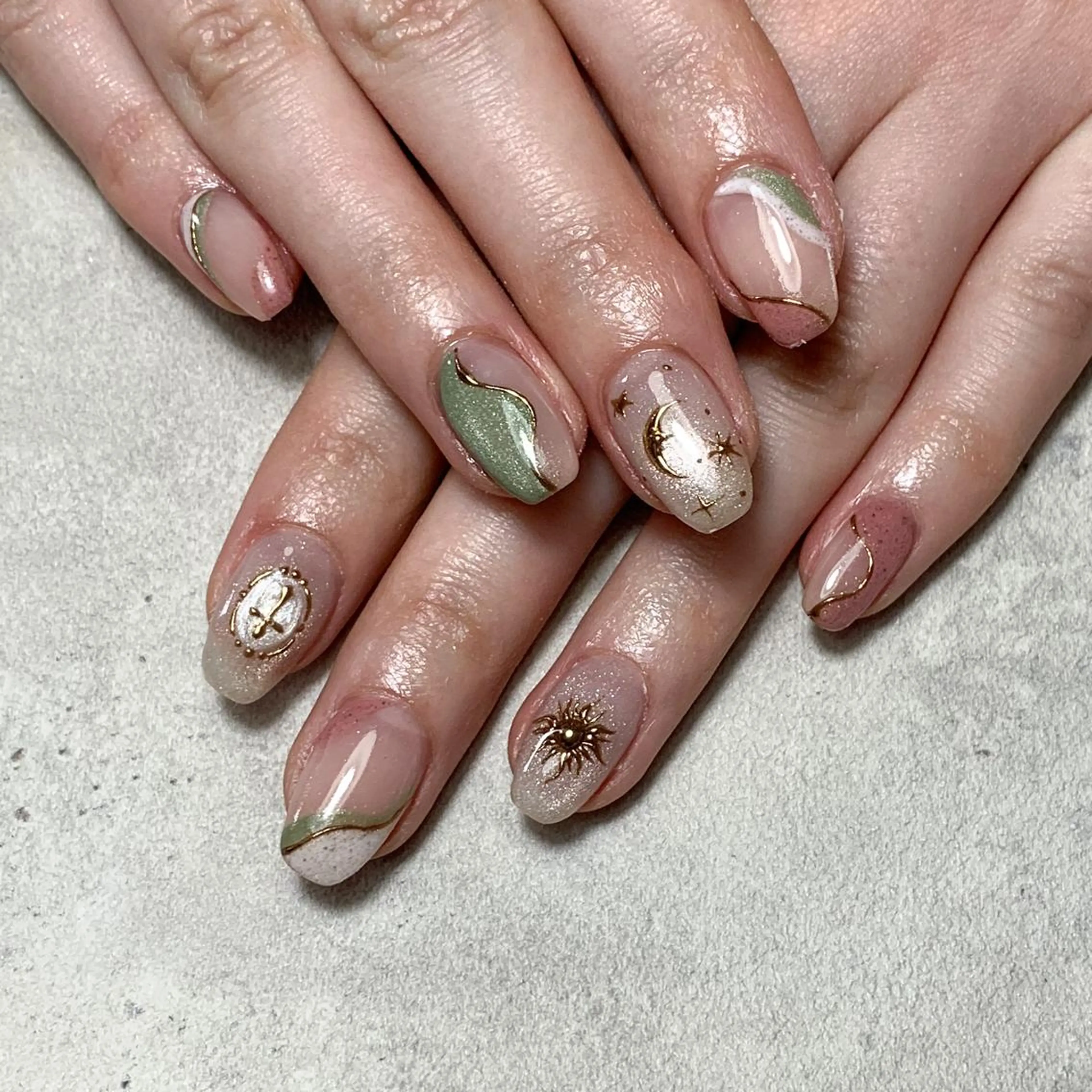 ネイル ハンドネイル atelier　FIORITURA所属・FIORITURA aiのネイルデザイン