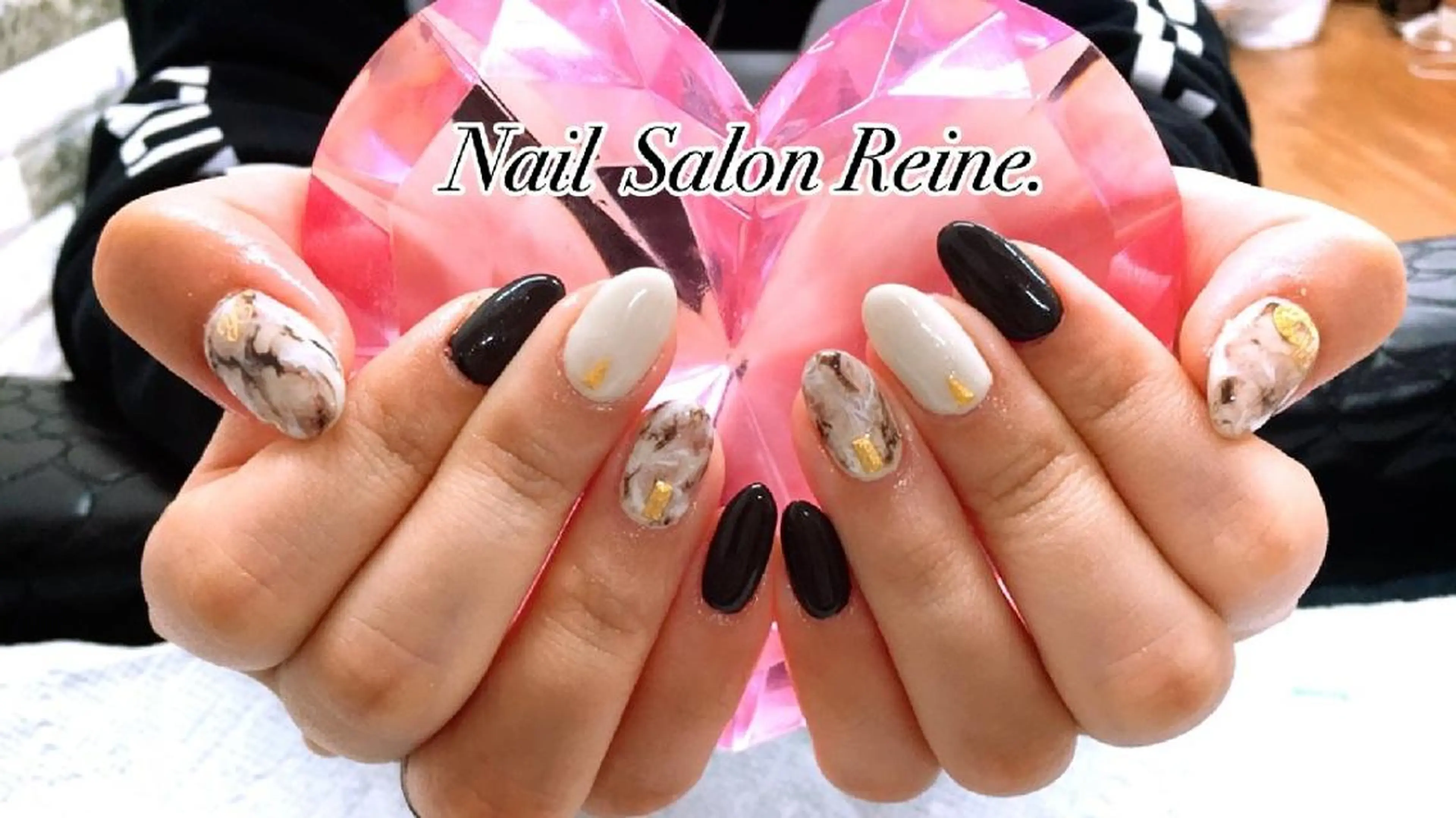 ネイル Nailsalon Reine所属・玉栄 伶奈のネイルデザイン