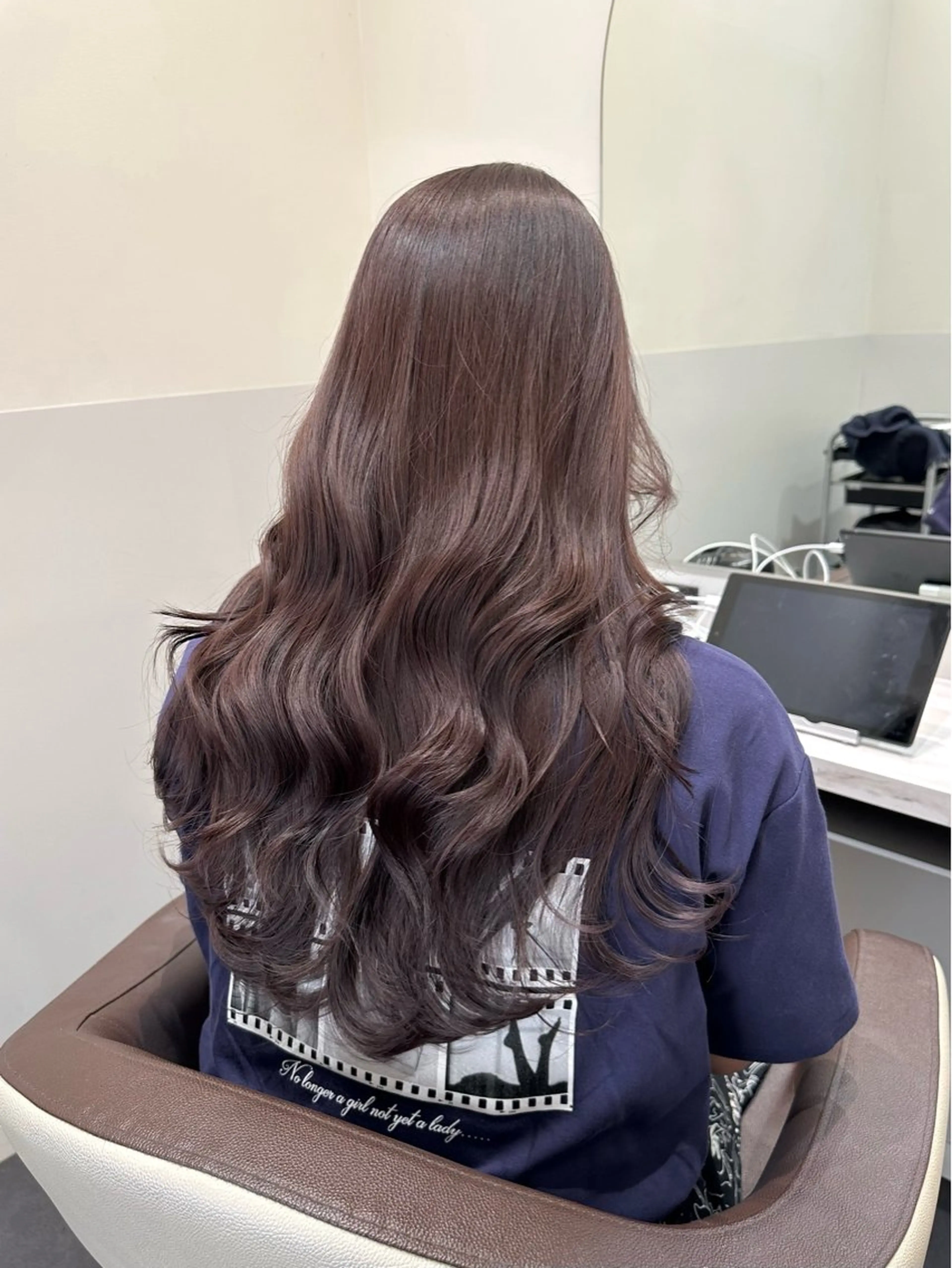 ロング カラー ブリーチ グレージュ ラベンダーカラー ラベンダーグレージュ ラベンダーグレー LUMO所属・矢野 晃平のヘアスタイル