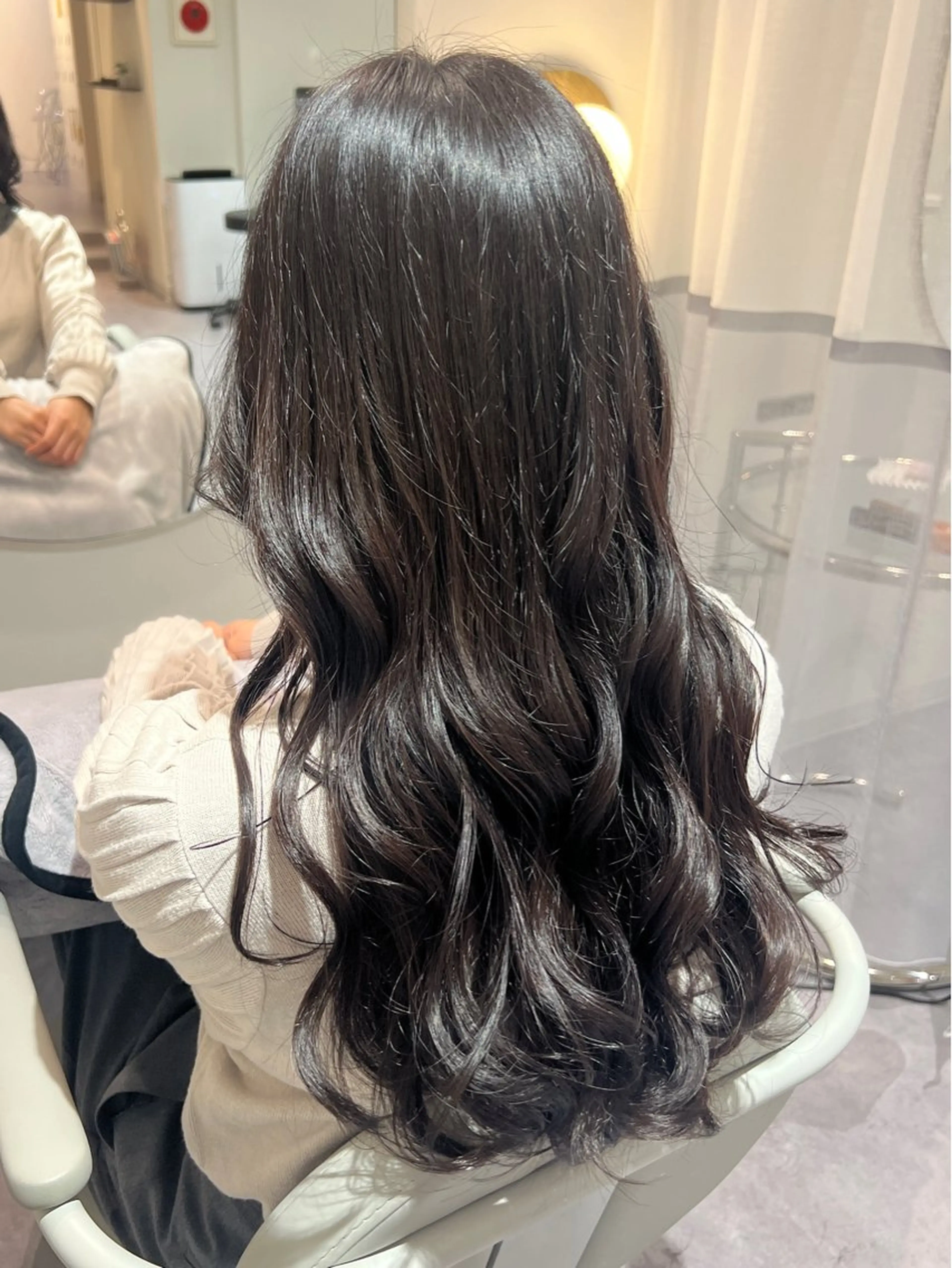 ロング ヘアカラー トリートメント 美髪✨艶髪✨髪質改善 カラー特化🌙鈴屋和のヘアスタイル