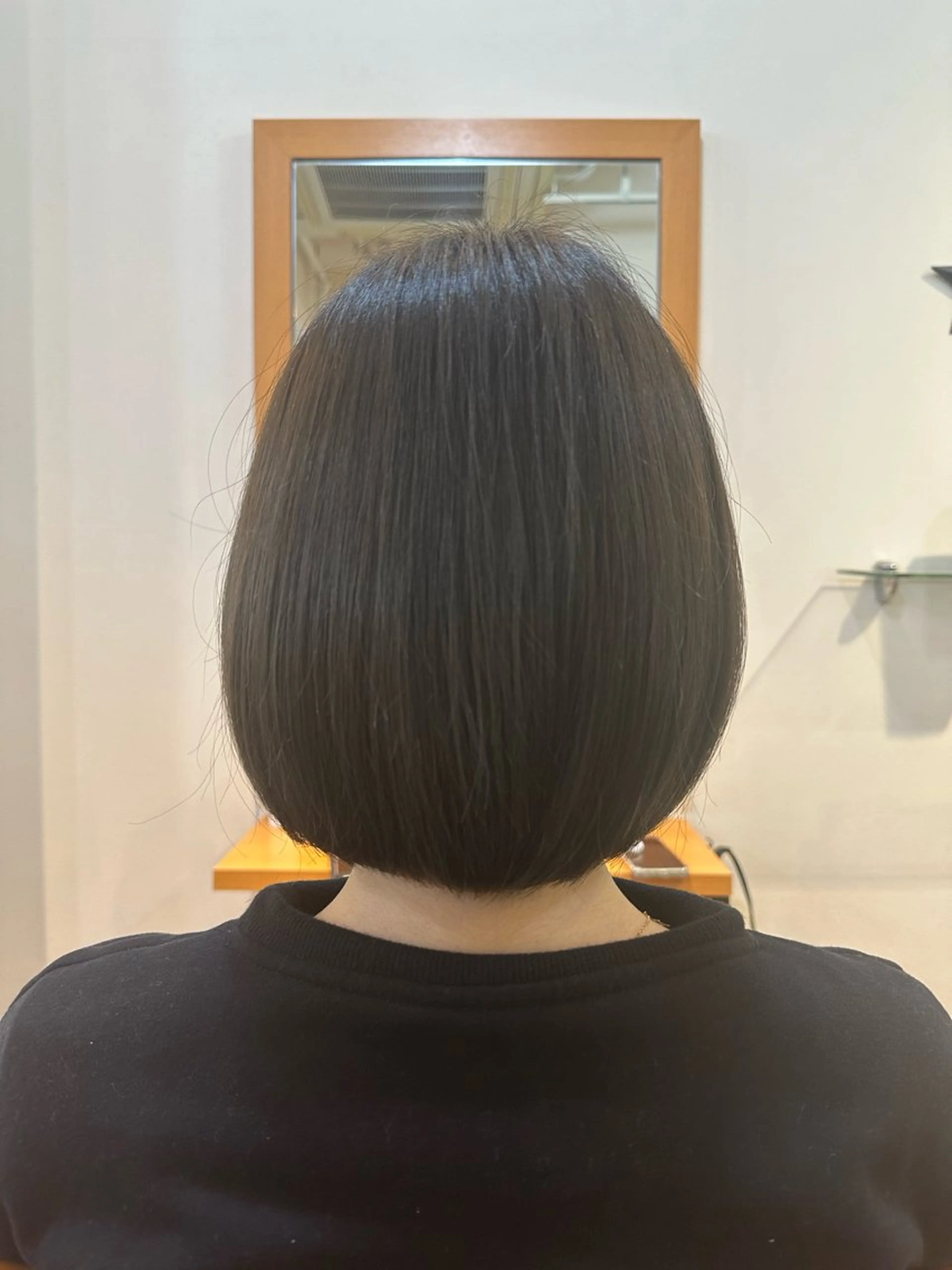 ショート カット ヘアカラー トリートメント 渋谷 美優のヘアスタイル