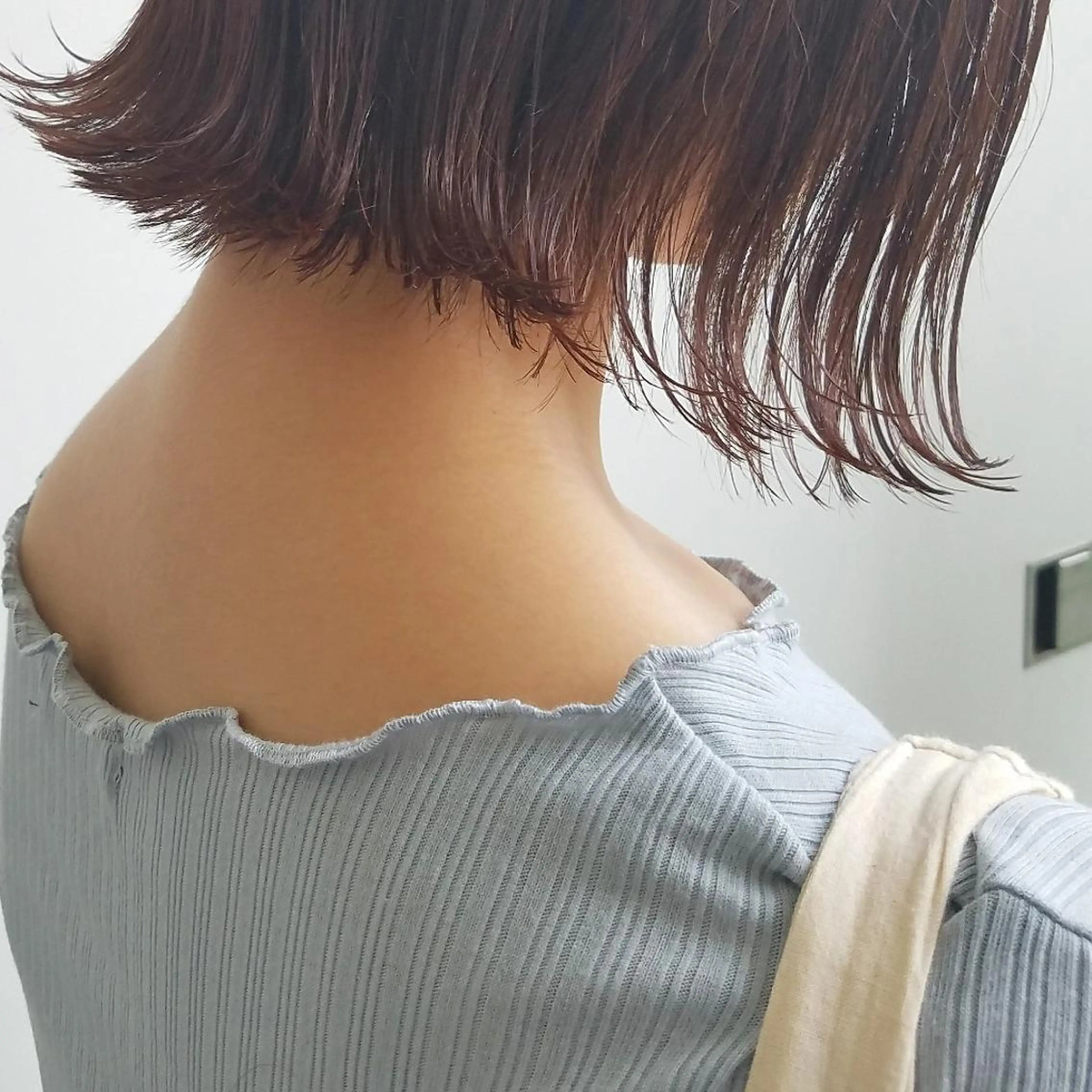 ショート カラー ネイル マツエク・マツパ アッシュ ベージュカラー ピンクカラー ピンクアッシュ カラーマツエク iplus まつげ、眉毛、耳つぼのマツエク・マツパデザイン