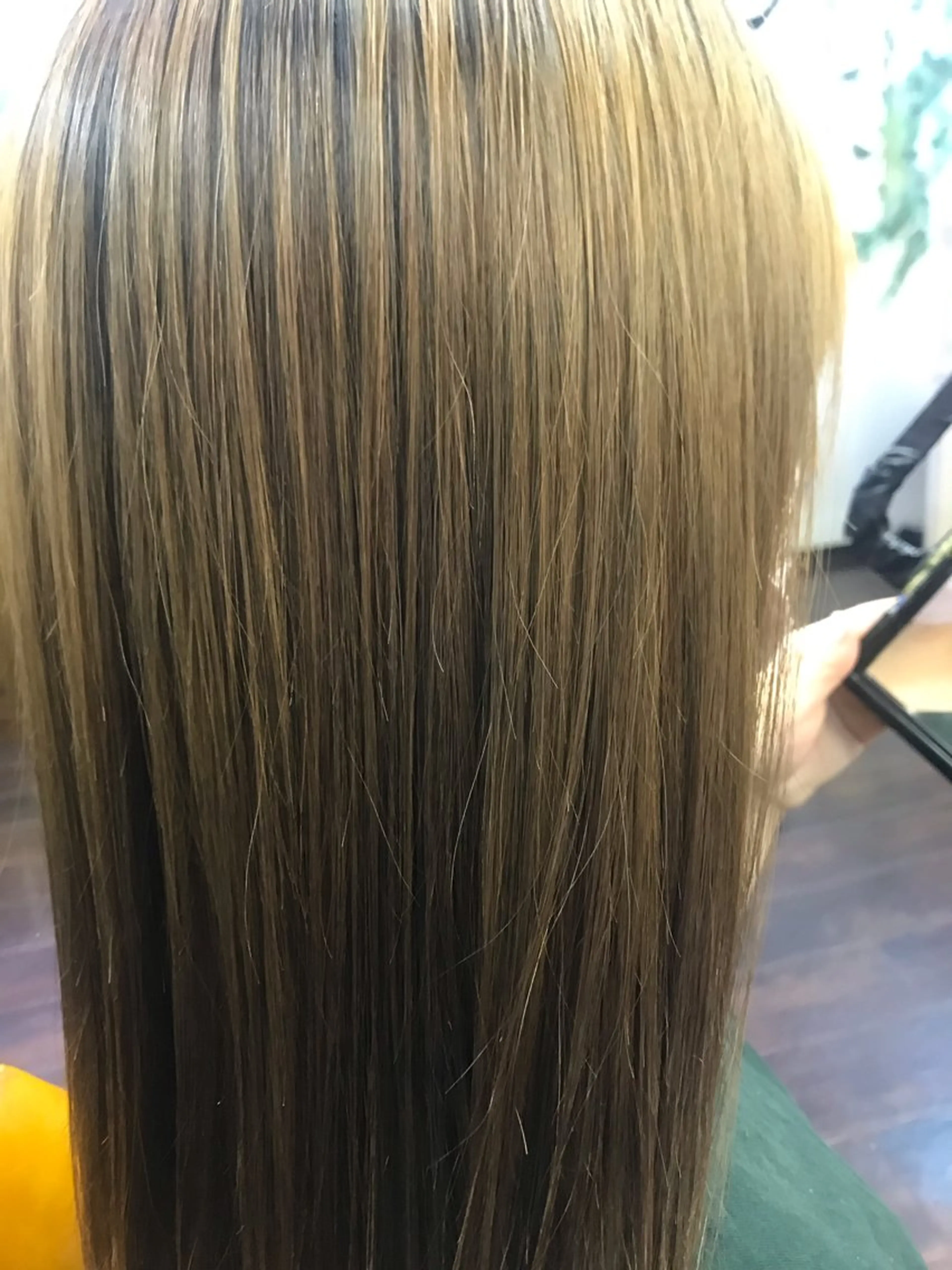 セミロング パーマ 桧山 真のヘアスタイル