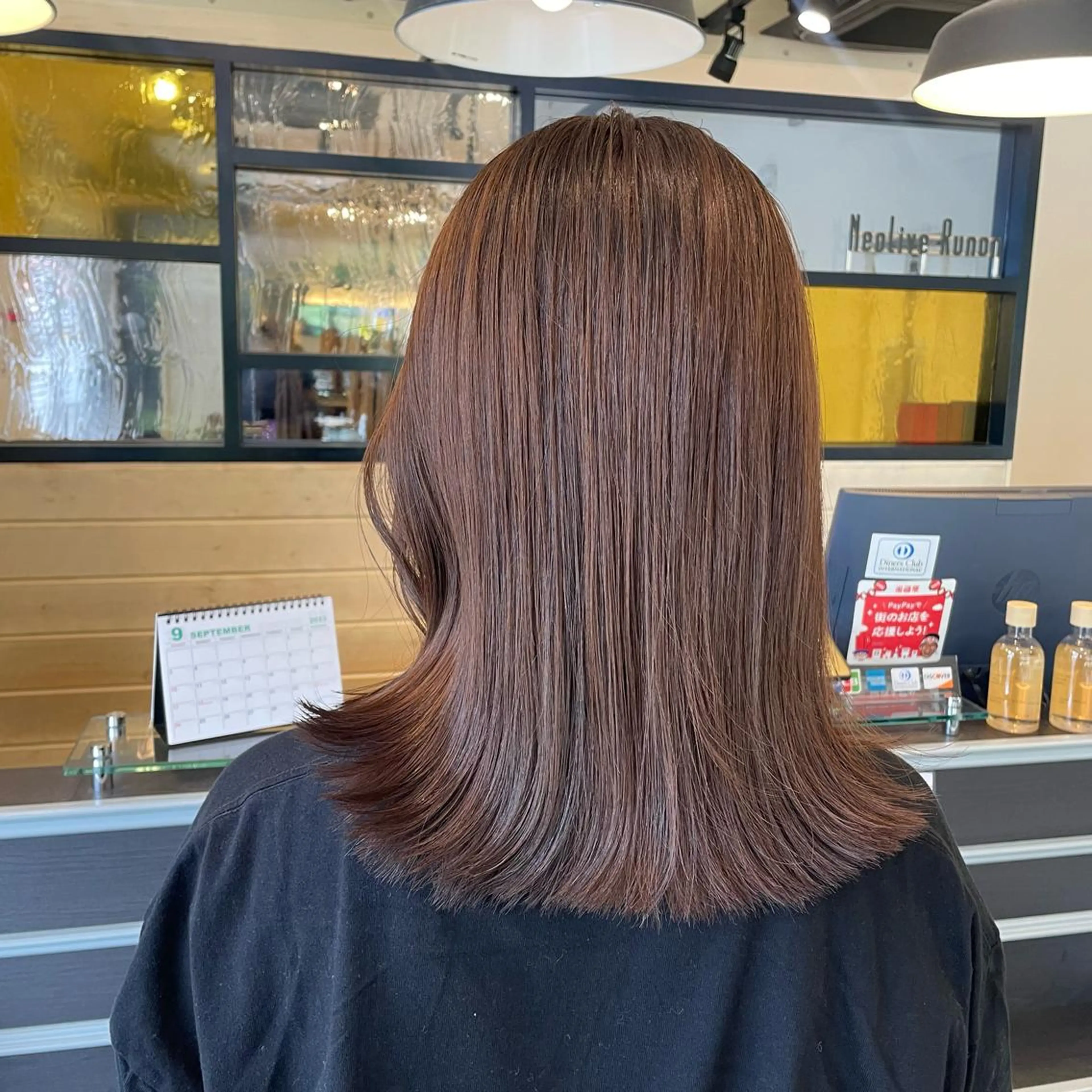 ミディアム カラー スナコザワ レナのヘアスタイル