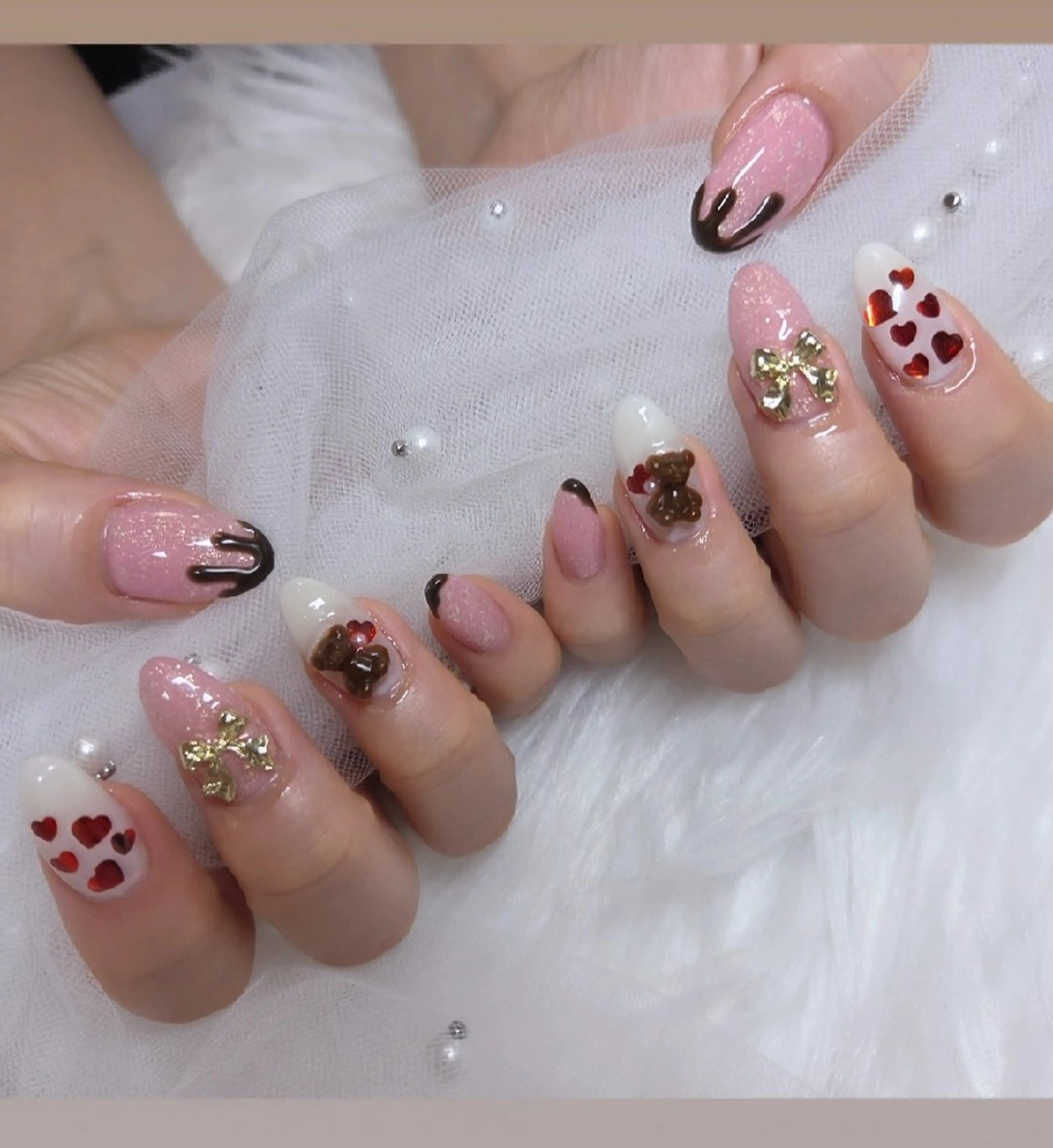 ネイル バレンタイン ワンホンネイル ハンドネイル Salon　Lisia所属・Salon Lisiaのネイルデザイン