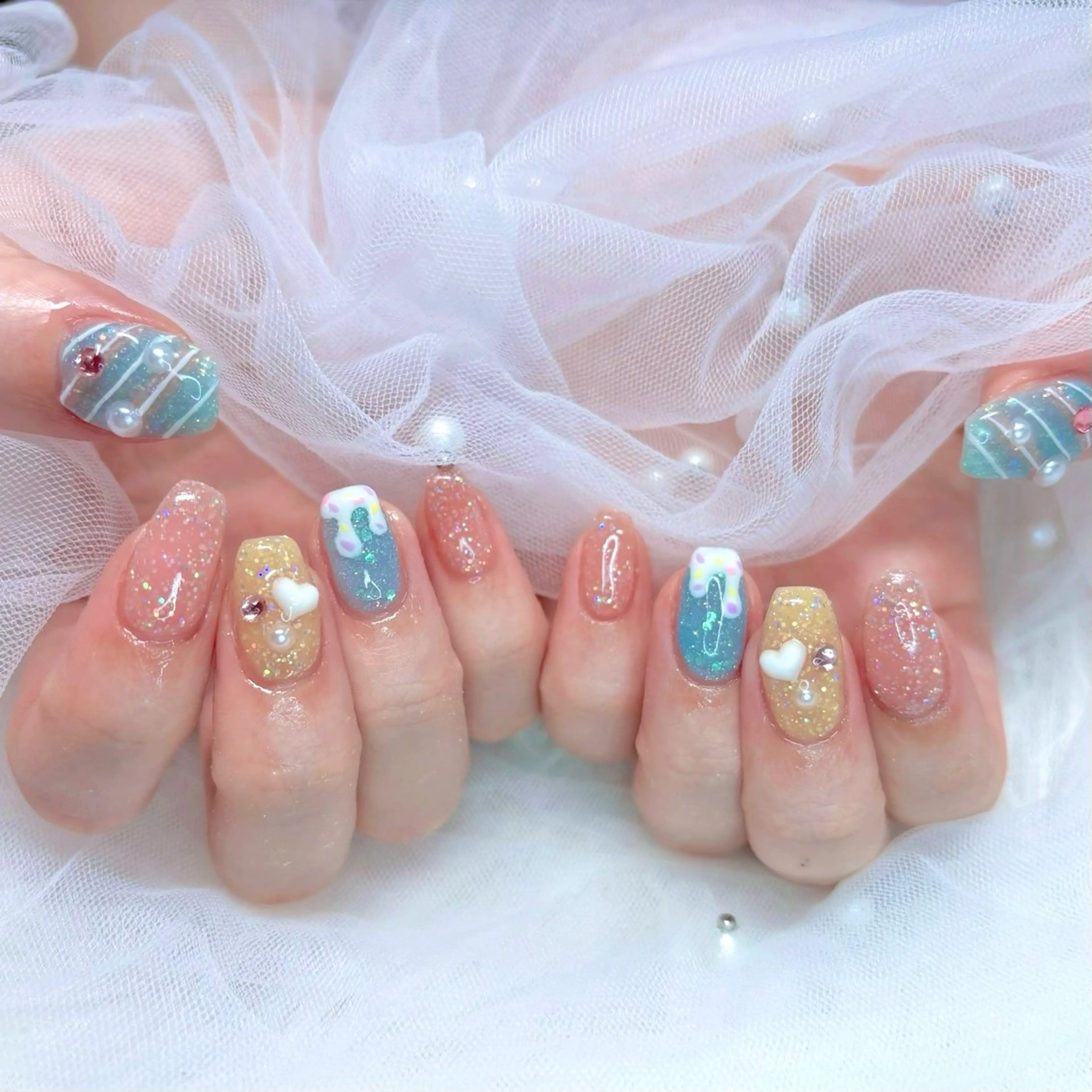 ネイル アートネイル ジェルネイル キラキラネイル パラジェル ハンドネイル Noix nailのネイルデザイン