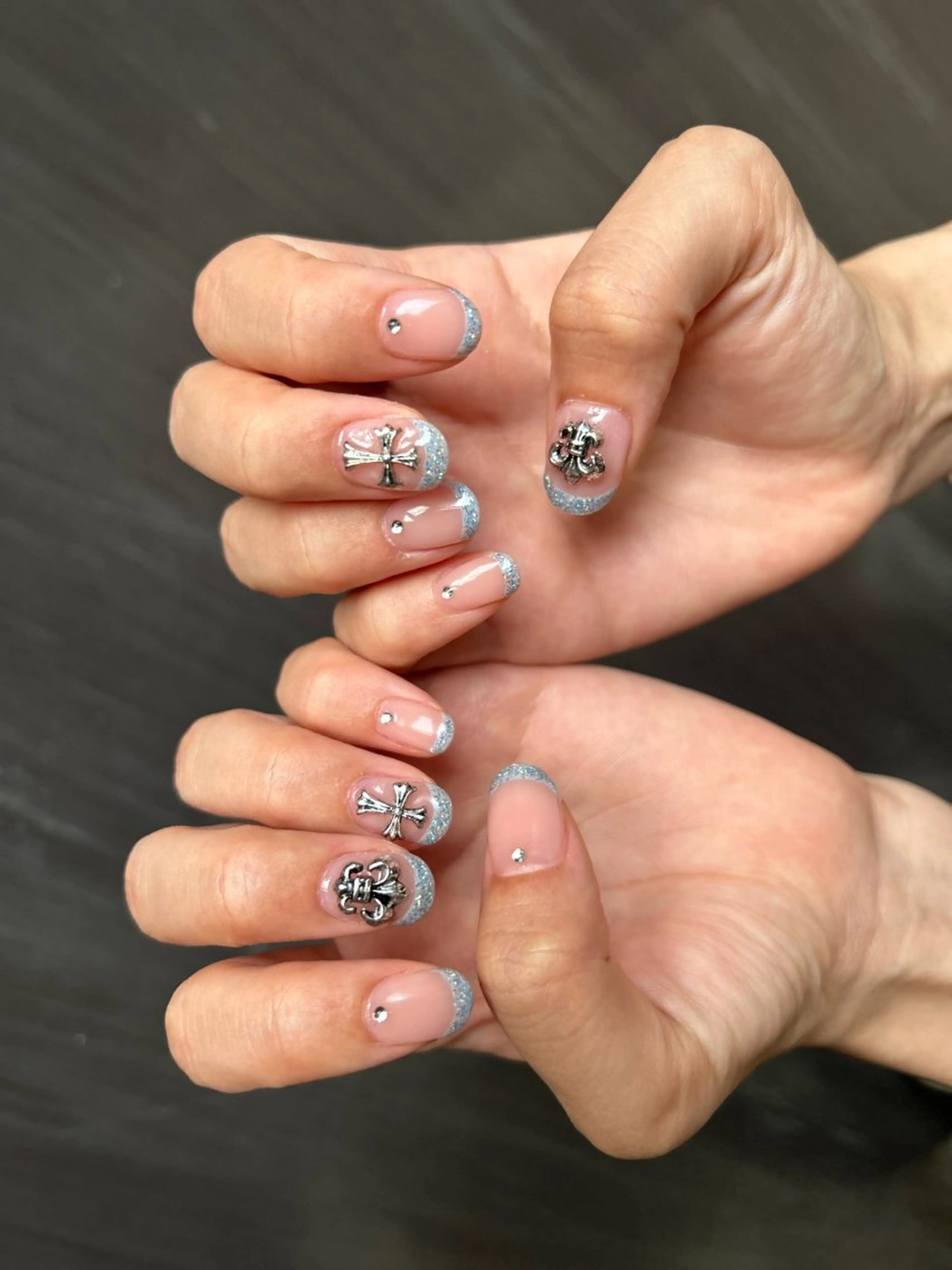 ネイル ハンドネイル フットネイル ✴︎ Delightのネイルデザイン