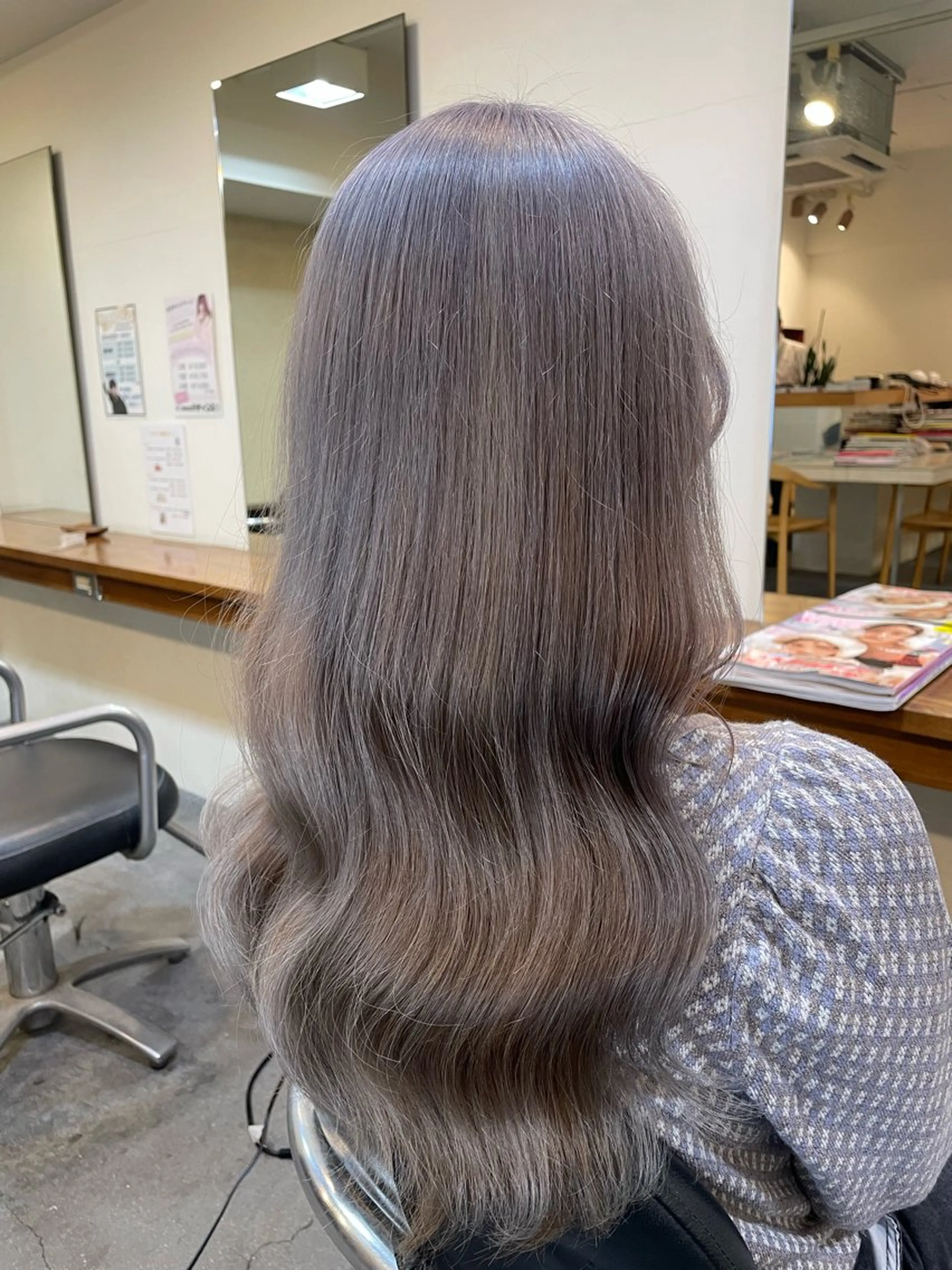 🌷【ケアブリーチ使用】ダブルカラー＋カット＋ケアトリートメントの写真